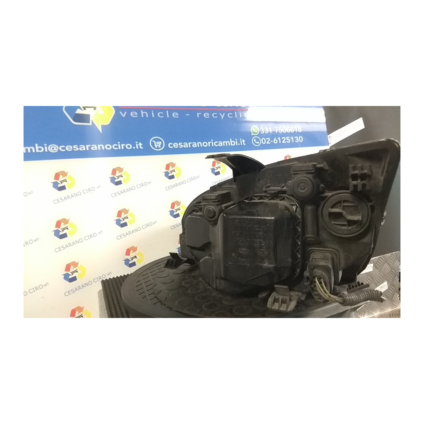 PROIETTORE C/ CORNICE FINITURA NERA DX. 065 FORD FOCUS (CAP) (11/04-06/08) KKDA 1480985