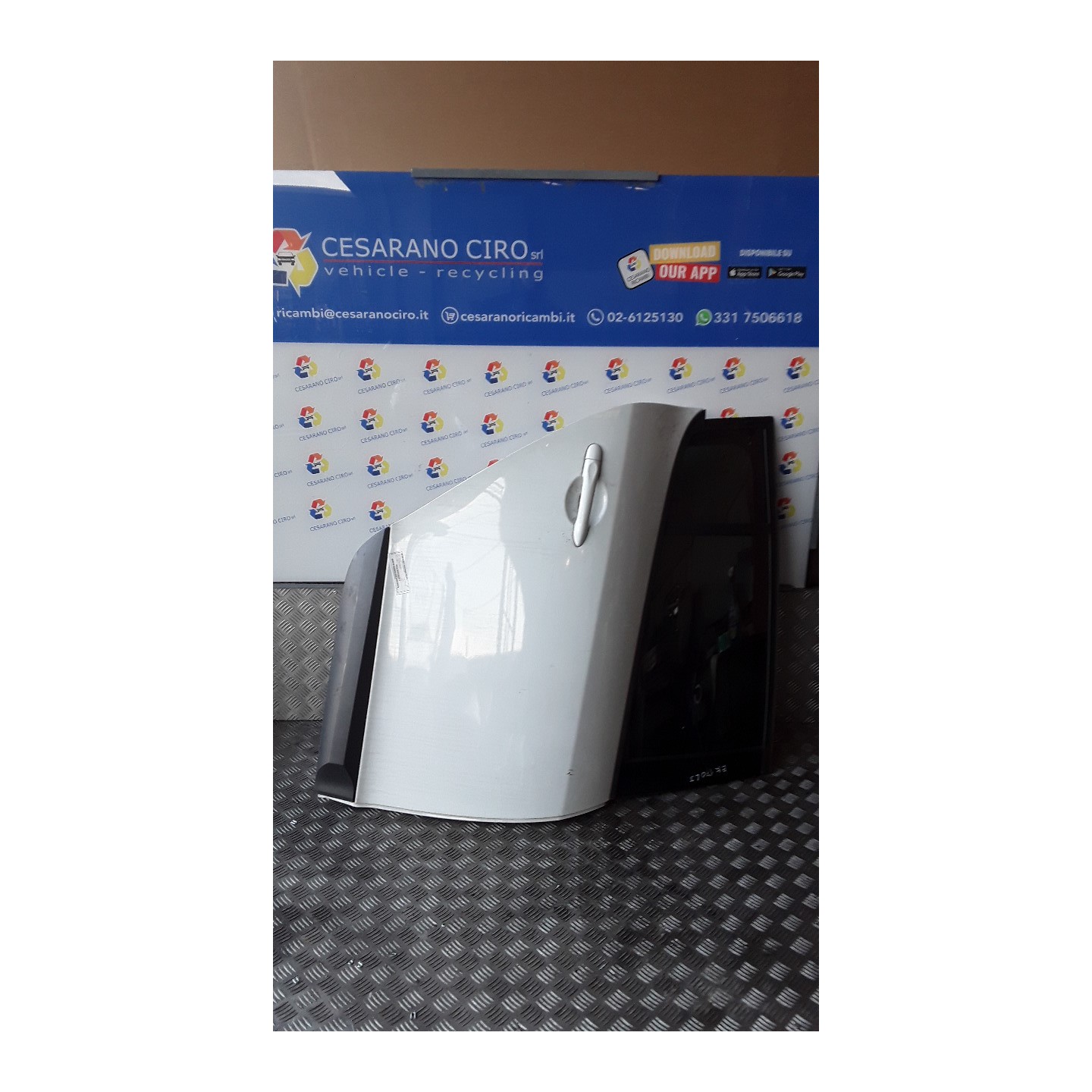 PORTA POST. DX. 107 RENAULT MEGANE 3A SERIE (10/08-) K4MR8 821006386R
