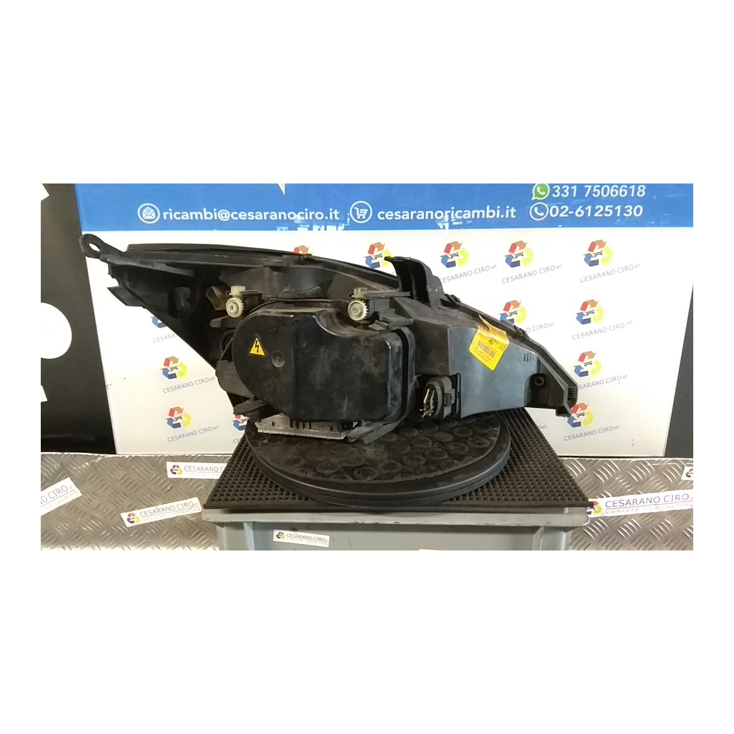 PROIETTORE SX. 158 FORD FOCUS (CAK) (10/01-04/05) FYDB 1343658