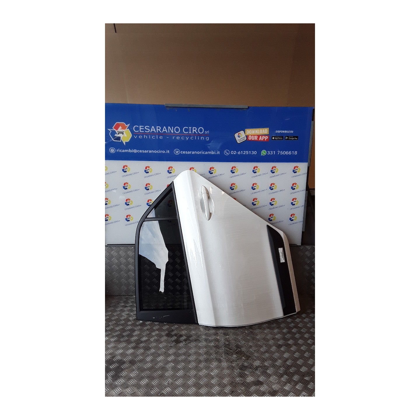 PORTA POST. C/MODANATURA NERA SX. 073 HYUNDAI I20 (07/18-) G3LC 77003C8010