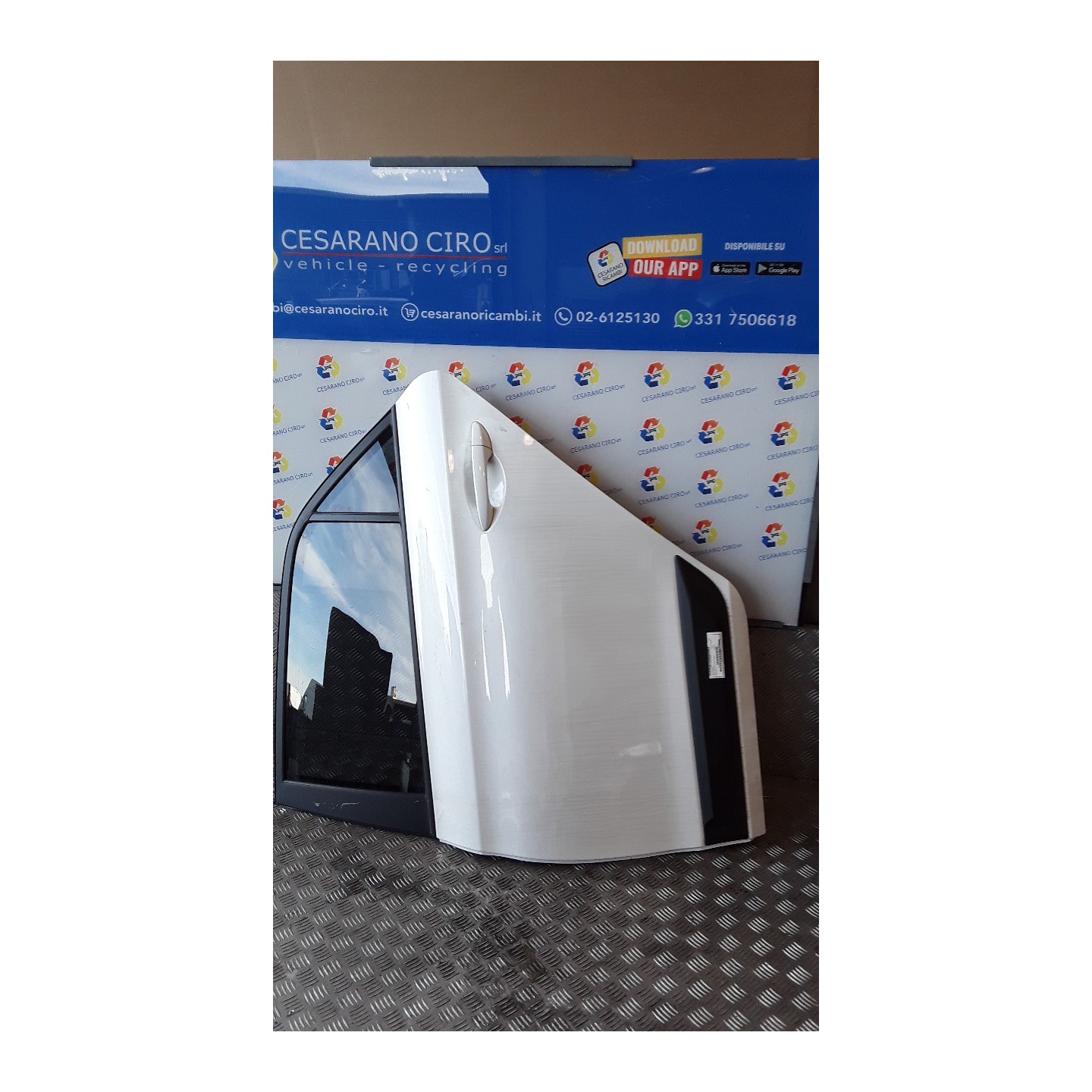 PORTA POST. C/MODANATURA NERA SX. 073 HYUNDAI I20 (07/18-) G3LC 77003C8010