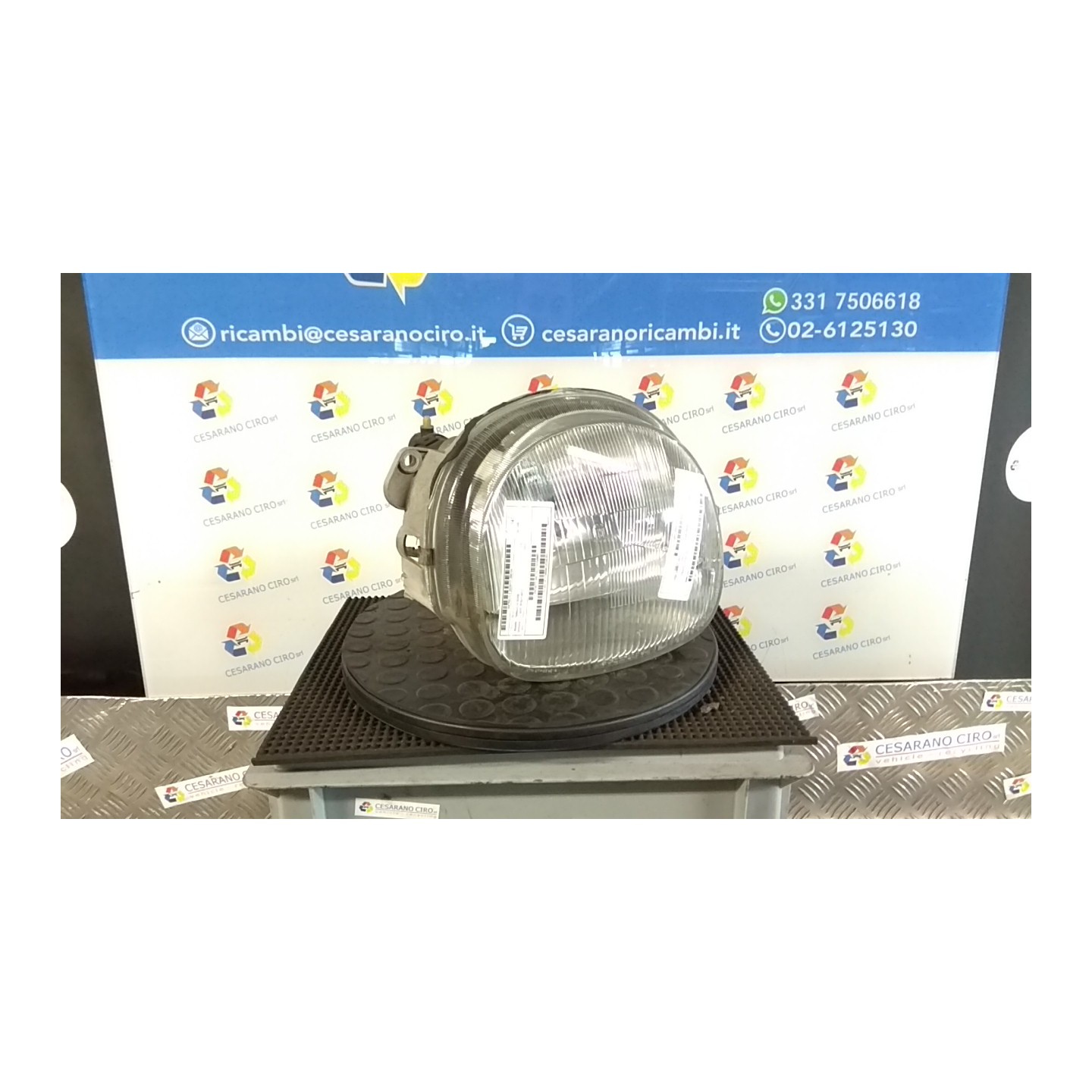 PROIETTORE DX. 104 RENAULT TWINGO 1A SERIE (08/98-09/07) D7FB7 7701049687
