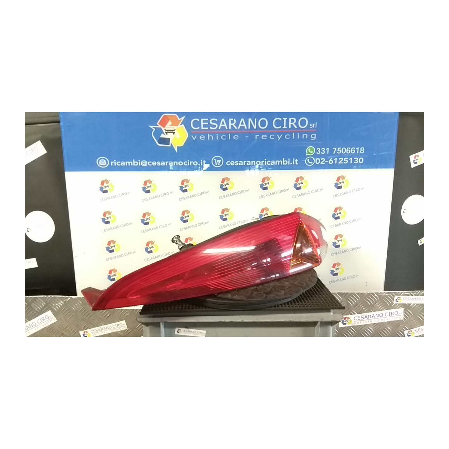 FANALE POST. DX. 237 FIAT PUNTO (1N/1P) (07/99-12/05) 188A4000 46523769