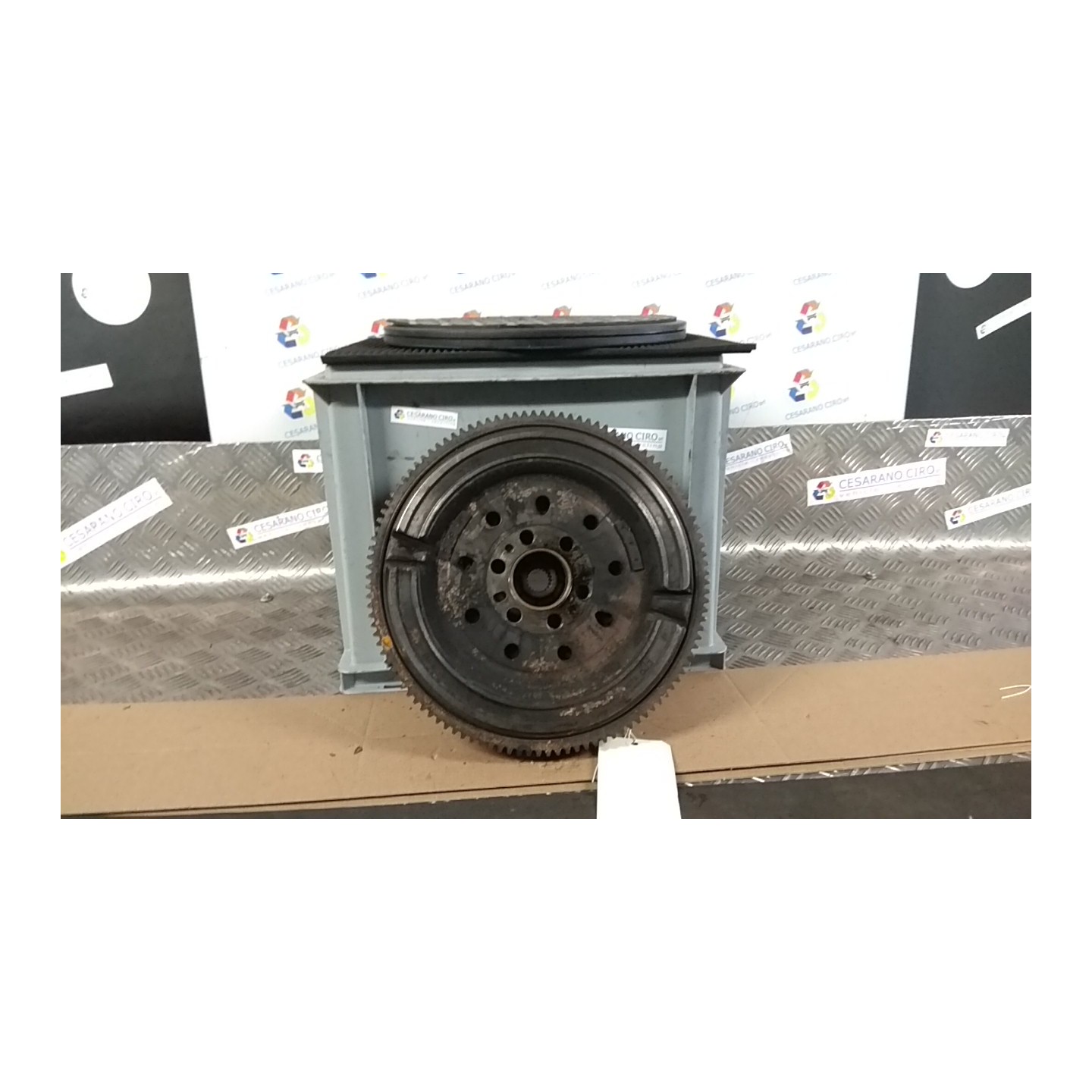 VOLANO MOTORE CON CORONA DENTATA COMPL,C/ATM 144 ALFA ROMEO 159 (X3/X9) (07/05-06/13) 939A2000 55199853