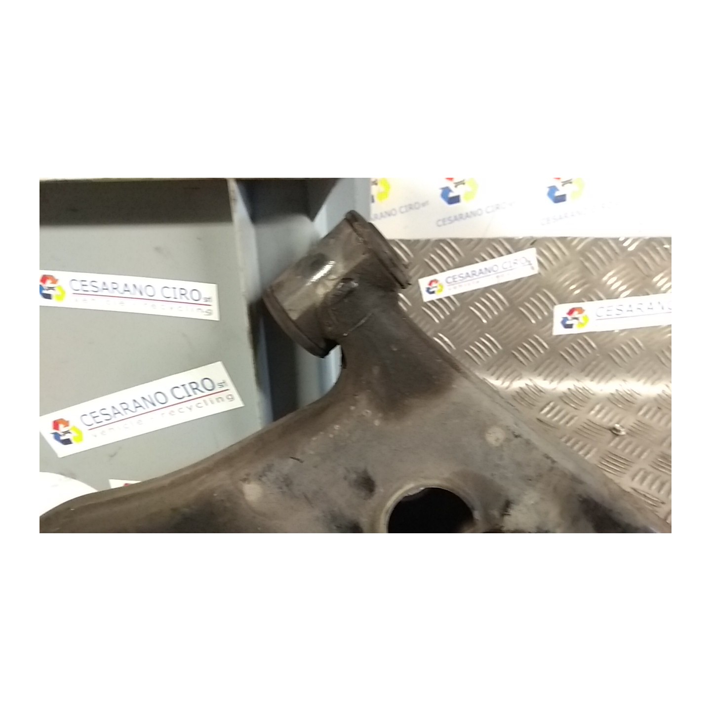 BRACCIO OSCILLANTE SOSP. ANT. SX. 162 MITSUBISHI SPACE STAR (09/98-06/07) 4G13 MR916133