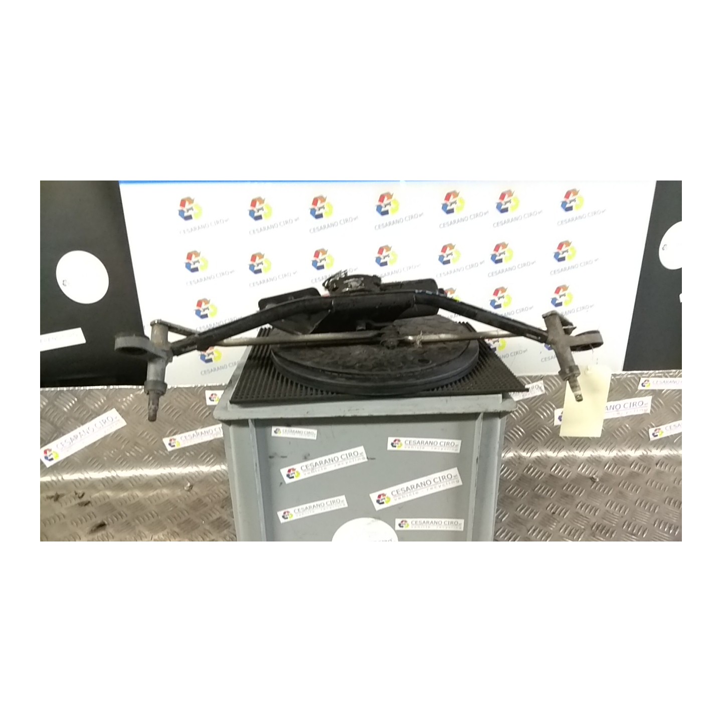 MECCANISMO TERGIPARABREZZA CON MOTORINO 046 FORD TRANSIT CONNECT (TC7) (12/02-) R3PA 5081611