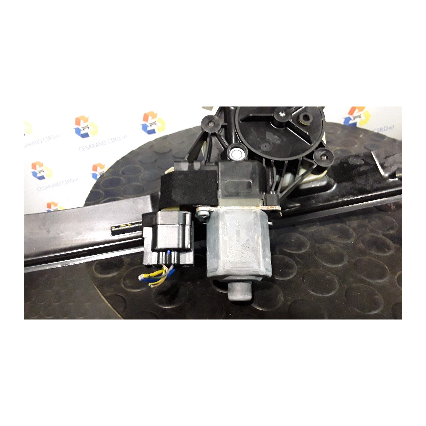 ALZACRISTALLO ELETTR. PORTA ANT. SX. 034 FORD B-MAX (CB2) (07/12-) SFJA 1891065