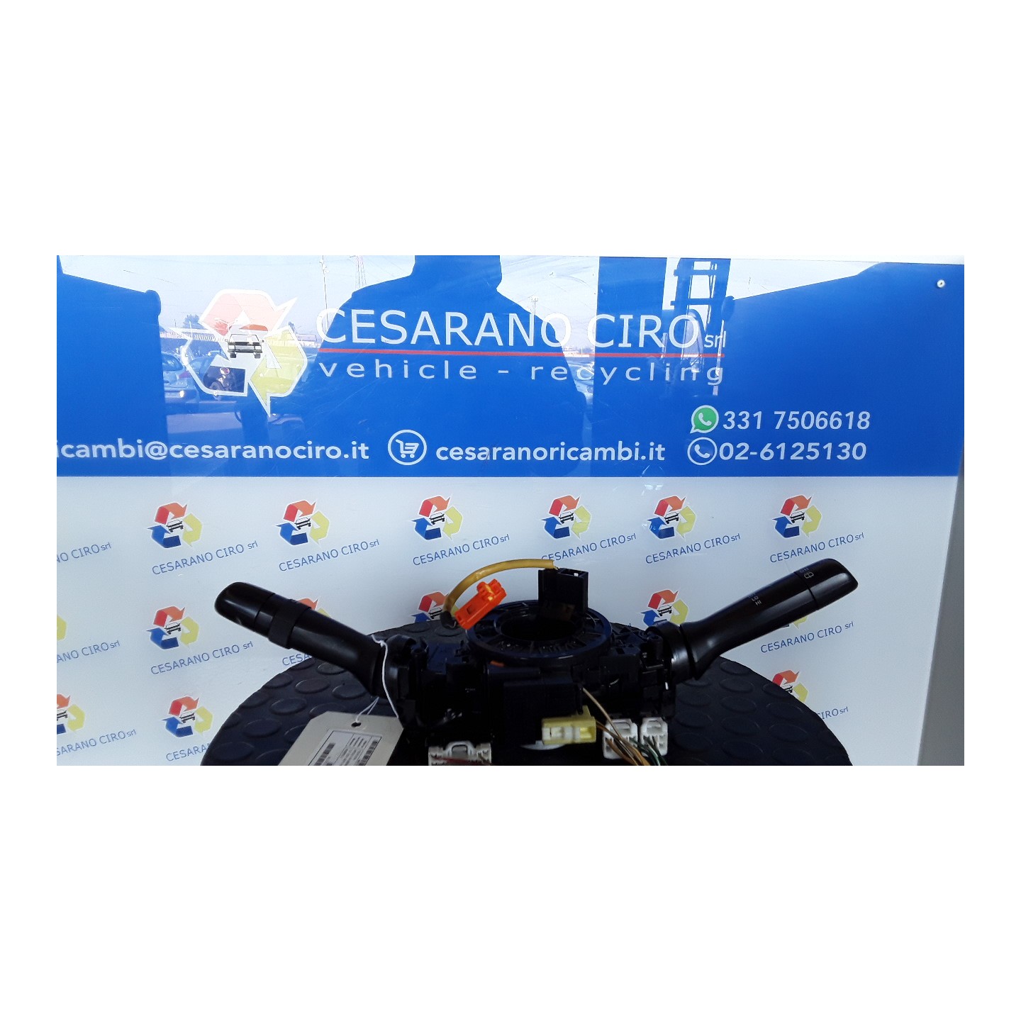 BLOCCO COMANDI TERGICRISTALLI 050 TOYOTA AYGO 1A SERIE (04/05-10/14) 1KRFE 846520H010