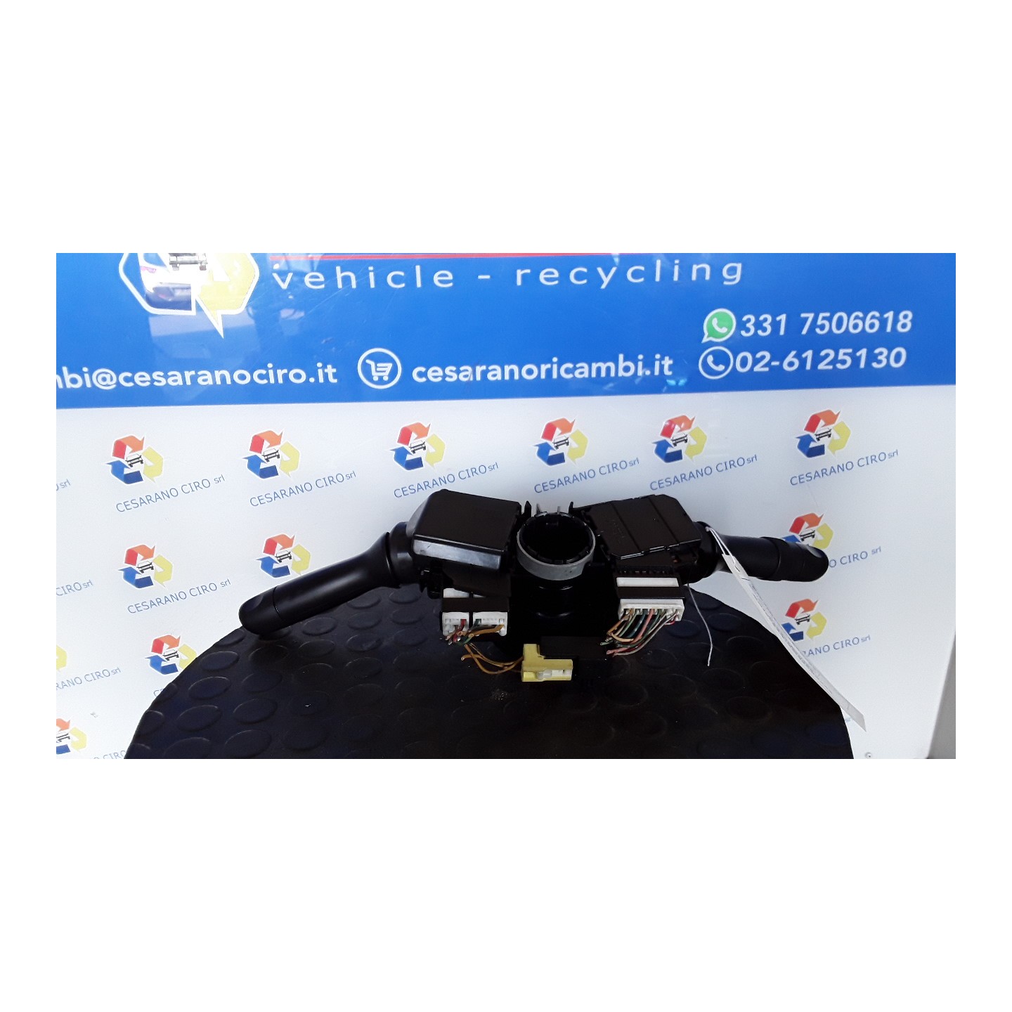 BLOCCO COMANDI TERGICRISTALLI 050 TOYOTA AYGO 1A SERIE (04/05-10/14) 1KRFE 846520H010