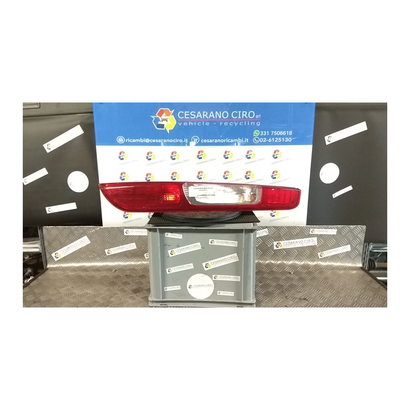 FANALE POST. DX. 065 FORD FOCUS (CAP) (11/04-06/08) G8DA 1420450
