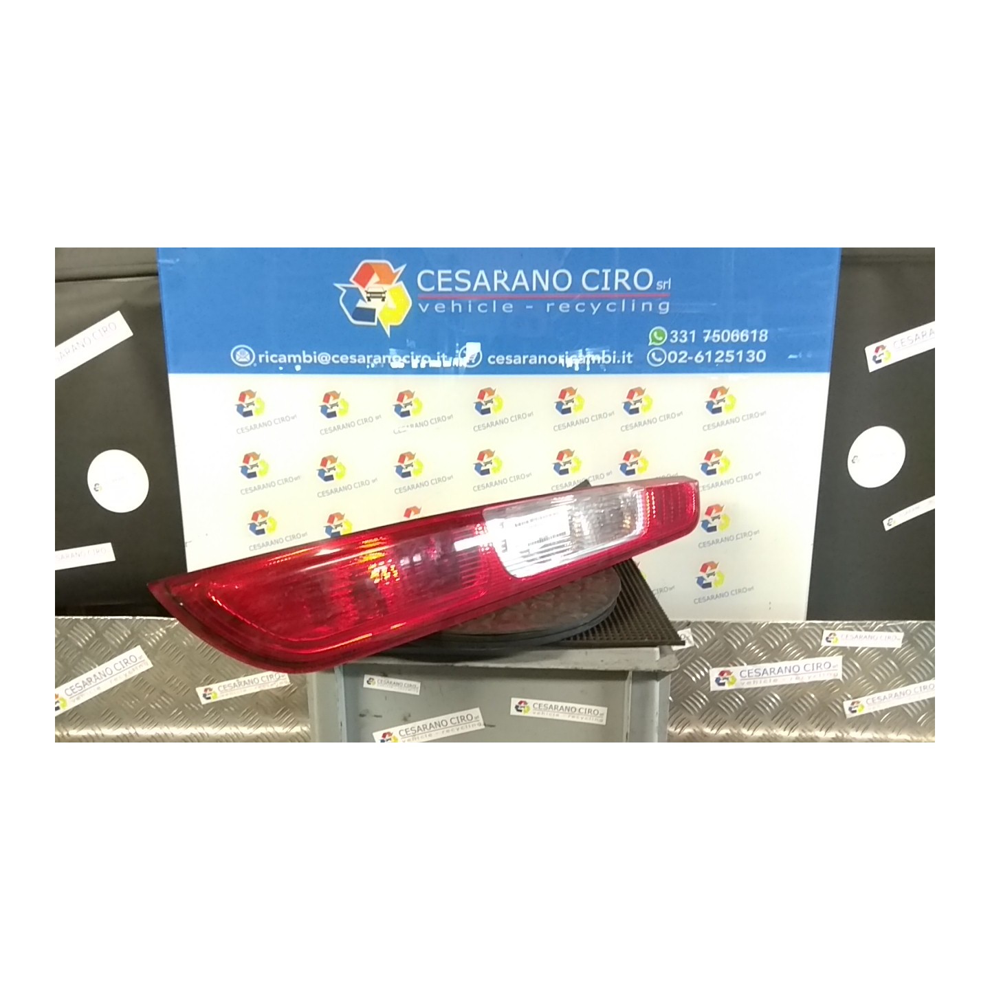 FANALE POST. DX. 065 FORD FOCUS (CAP) (11/04-06/08) G8DA 1420450