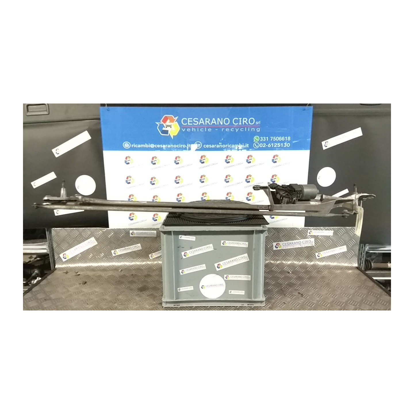 MECCANISMO TERGIPARABREZZA CON MOTORINO 120 RENAULT MODUS 2A SERIE (01/08-06/13) D4FD7 8200141270
