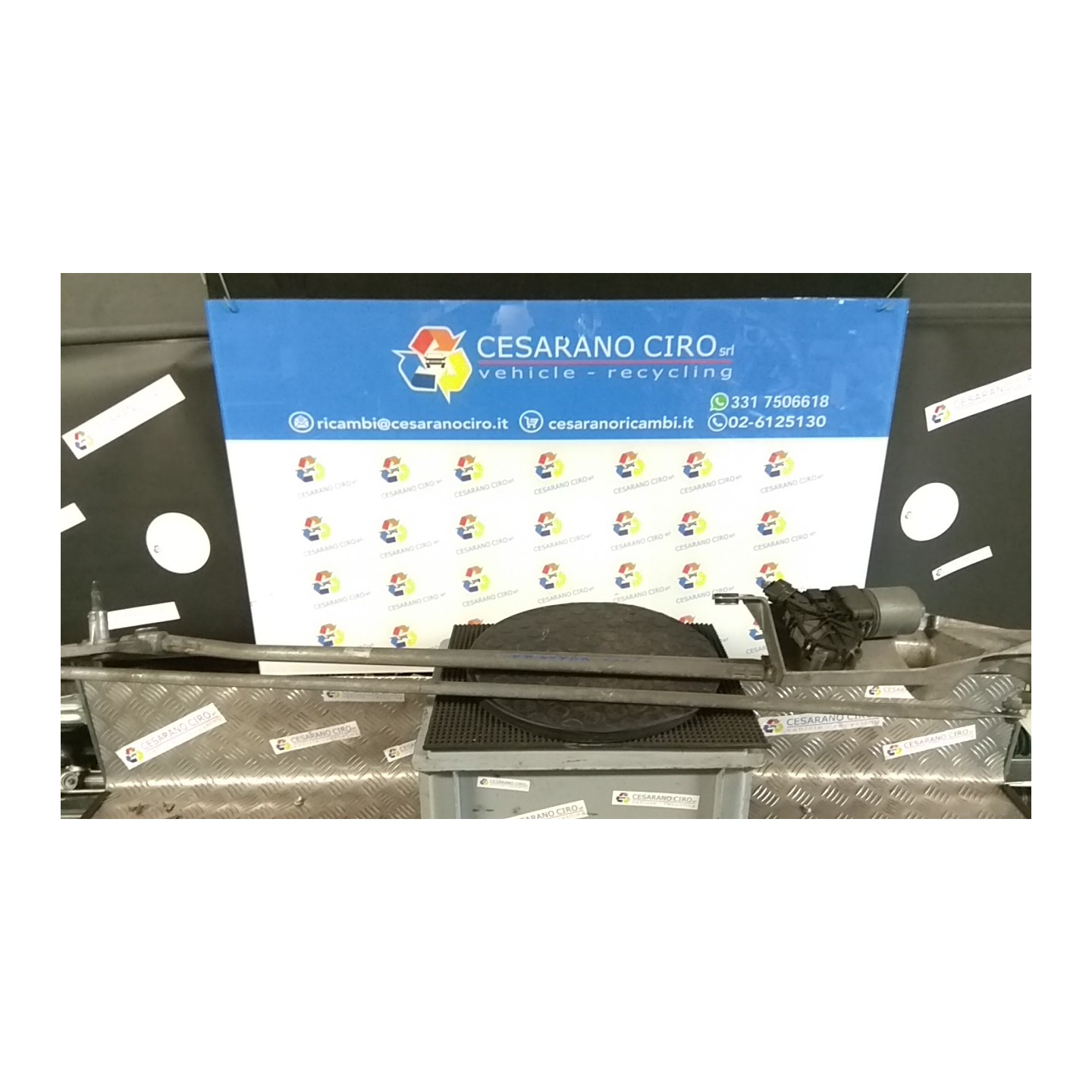 MECCANISMO TERGIPARABREZZA CON MOTORINO 120 RENAULT MODUS 2A SERIE (01/08-06/13) D4FD7 8200141270