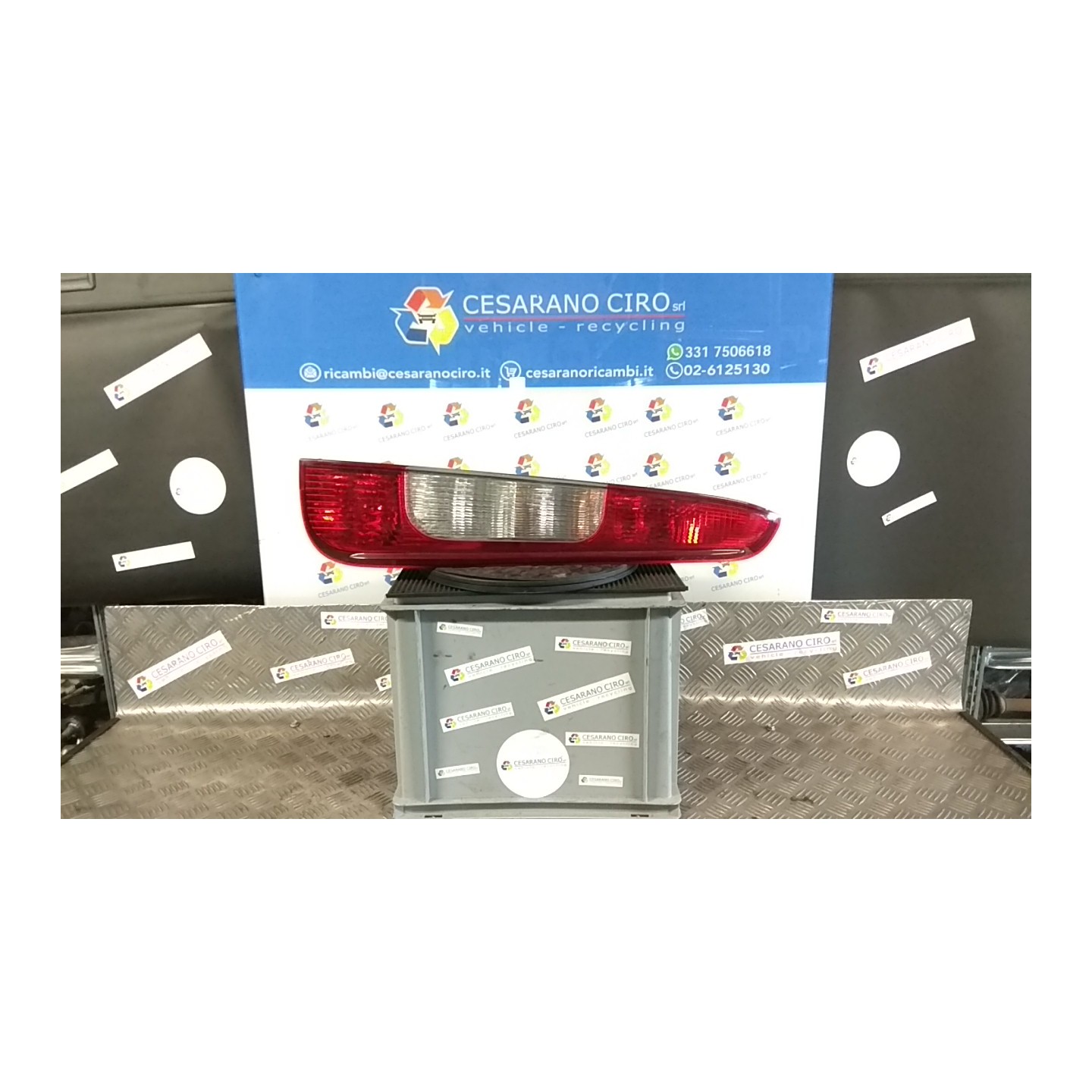 FANALE POST. DX. 104 FORD FOCUS C-MAX (CAP) (10/03-12/08 HHDA 1347454