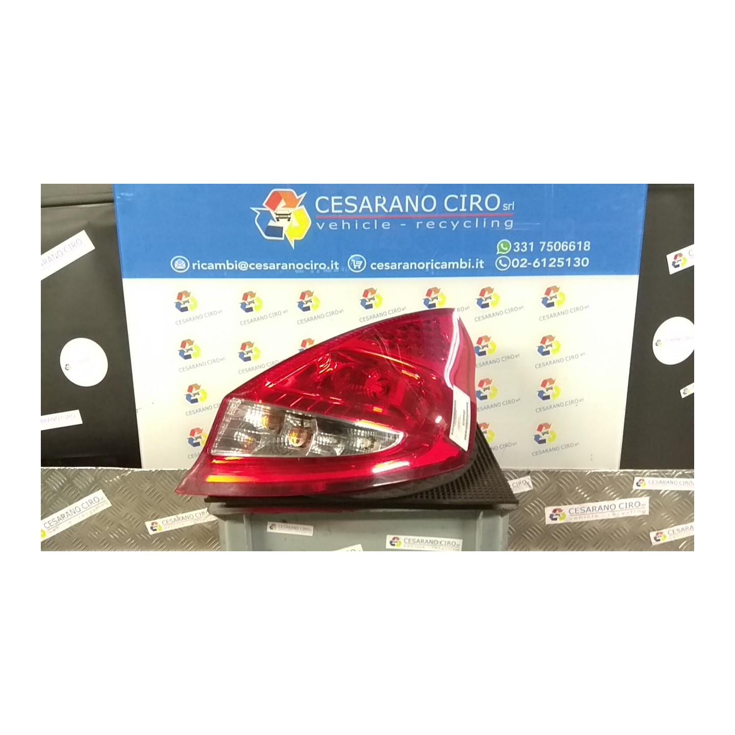 FANALE POST. DX. 166 FORD FIESTA (CB1) (09/08-10/13) KVJA 1709552