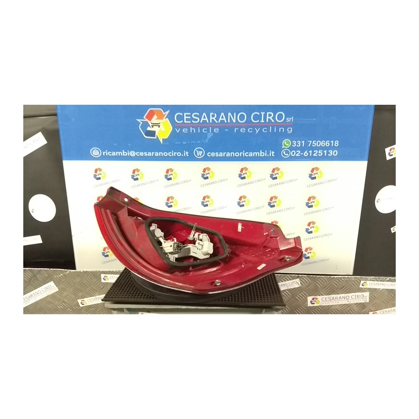FANALE POST. SX. 167 FORD FIESTA (CB1) (09/08-10/13) KVJA 1709553