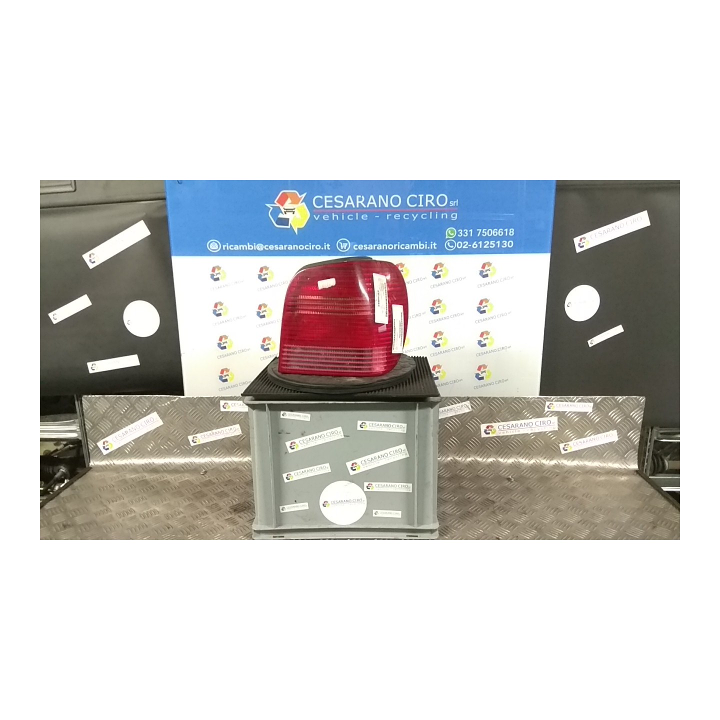 FANALE POST. SX. 175 VOLKSWAGEN POLO 3A SERIE (11/94-09/01) AUA 6N0945095