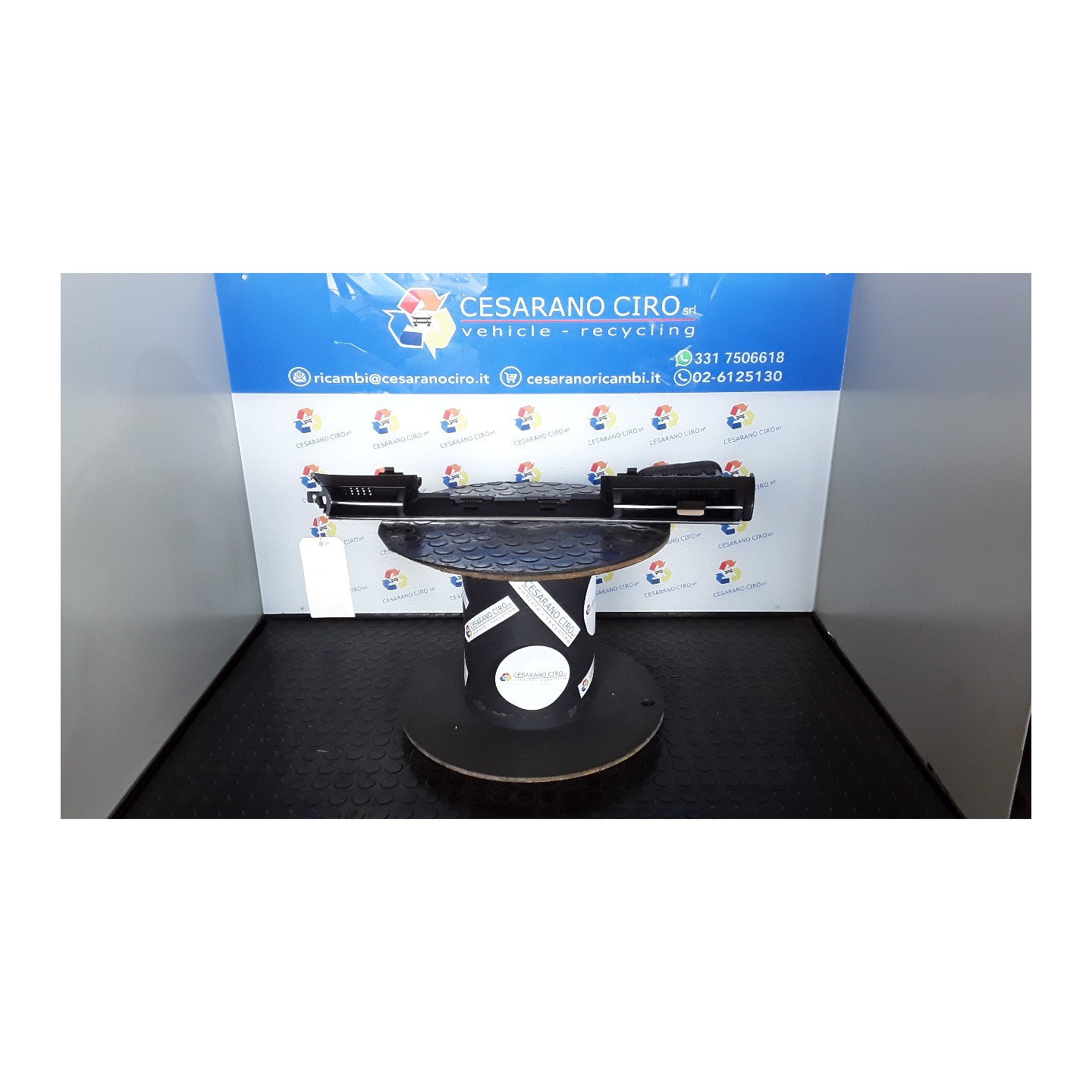 BOCCHETTA ARIA LAT. CRUSCOTTO P/10.25" TFT/A/C AUT. SX. 052 HYUNDAI TUCSON (12/20-) D4FE 97480N7030NNB