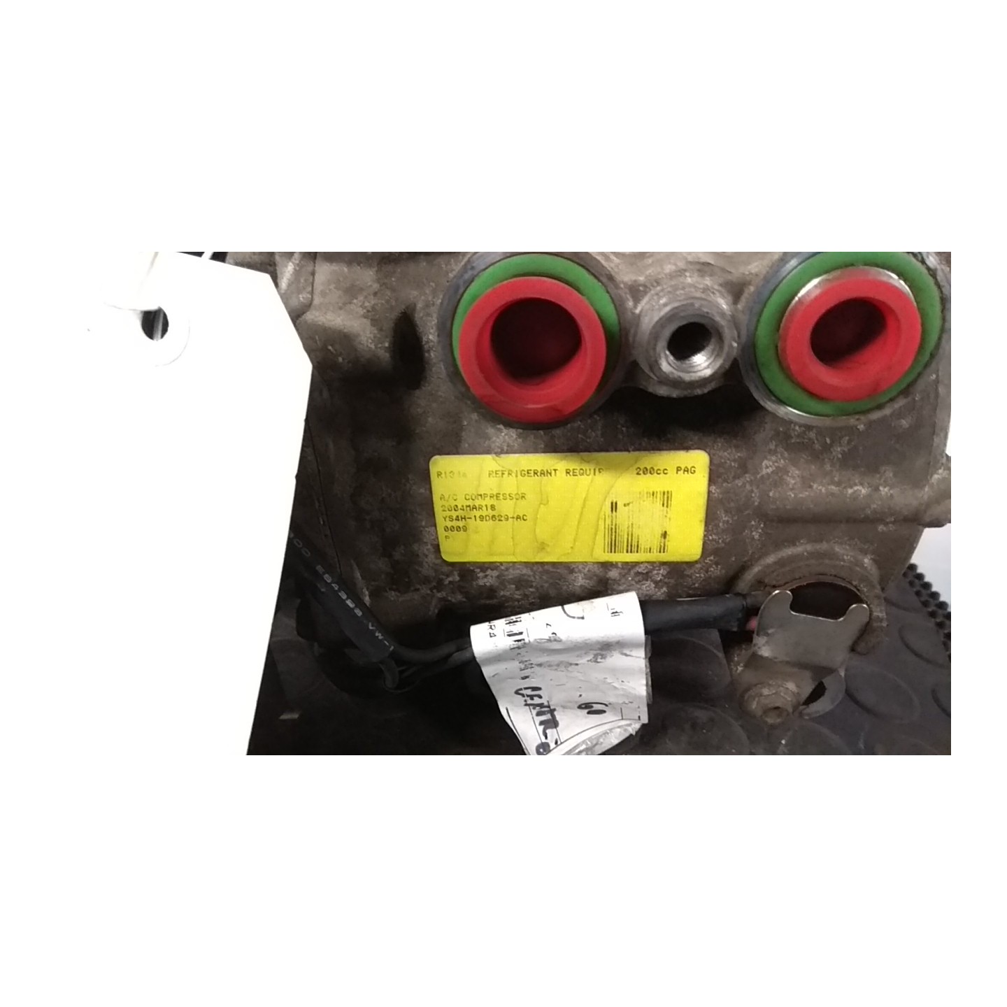 COMPRESSORE A/C 121 FORD FIESTA (CBK) (03/02-12/05) FUJA 4588121