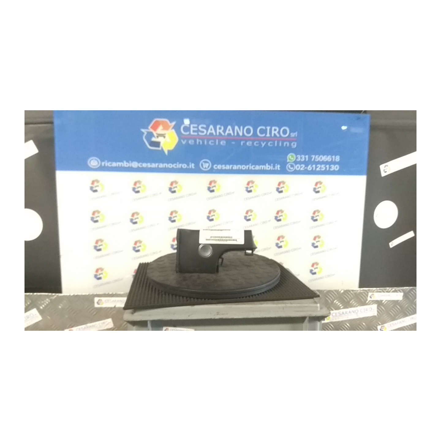 RIVESTIMENTO CENTR. CRUSCOTTO P/INTERRUTTORE ACCENSIONE 091 HYUNDAI TUCSON (12/20-) D4FE 84782N7100NNB