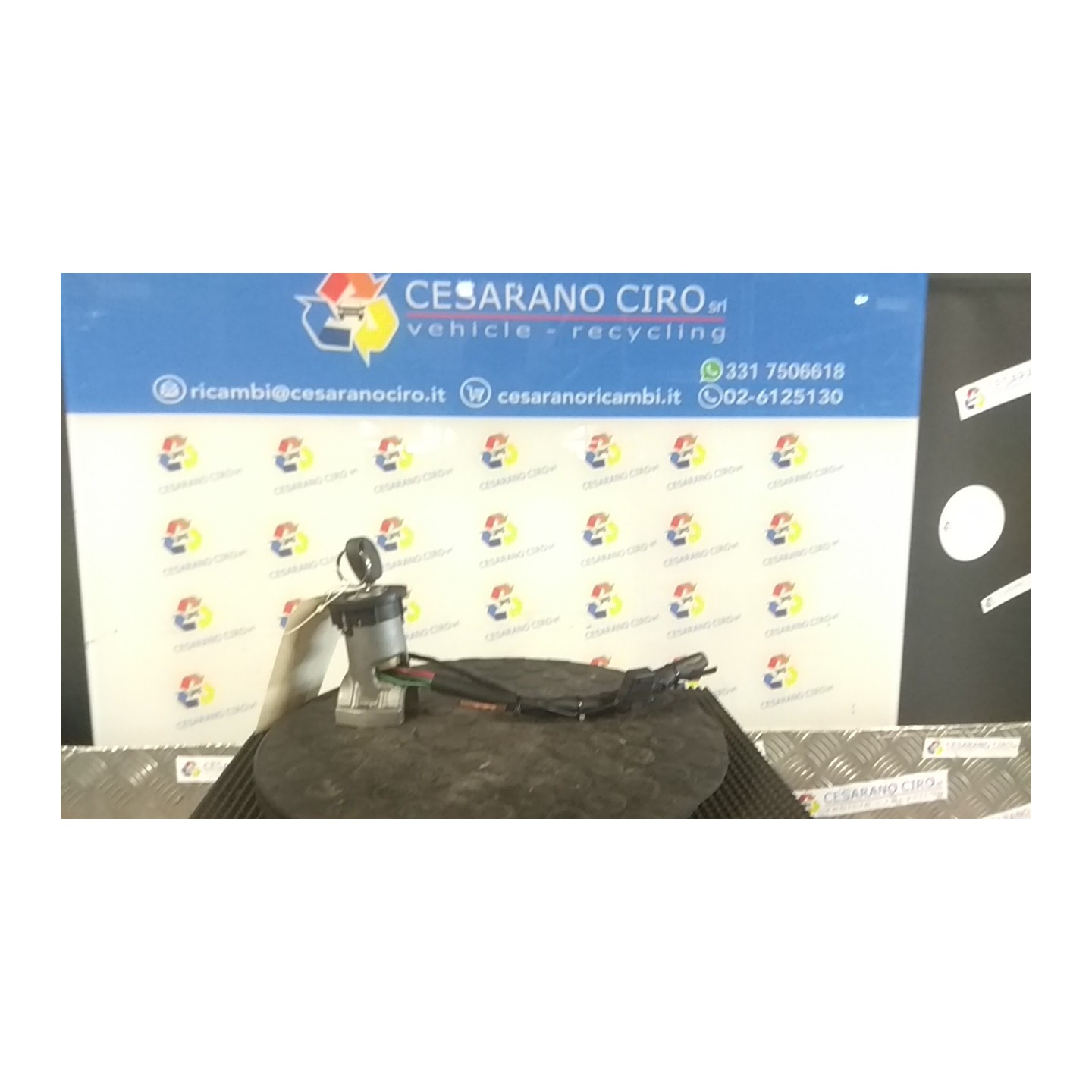 BLOCCHETTO ACC.NE C/SERIE CILINDRETTI, C/ALARME 098 IVECO DAILY (02/00-04/06) F1AE0481B 2991729