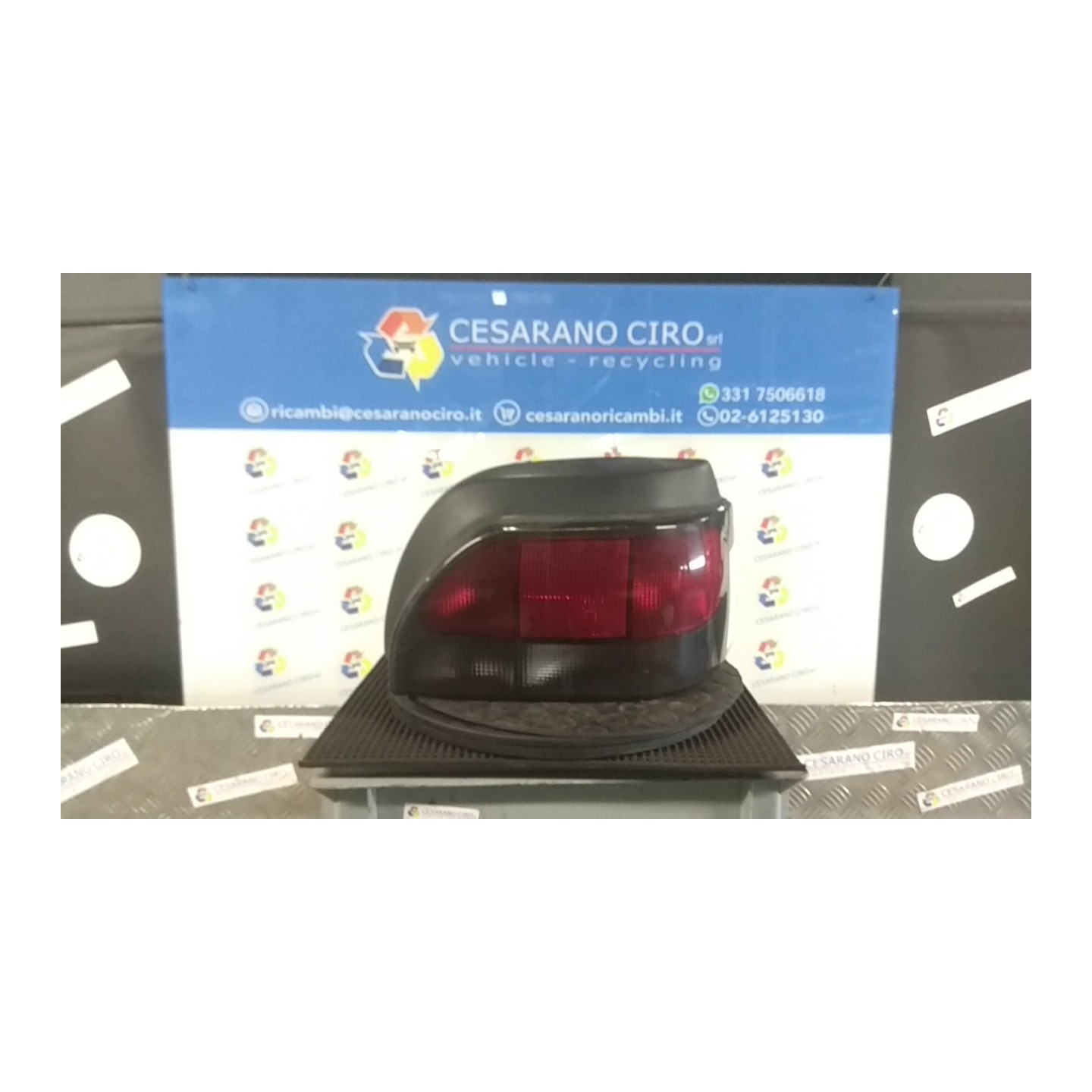 FANALE POST. DX. 003 RENAULT CLIO 1A SERIE (04/96-03/98) D7FA7 7701039013