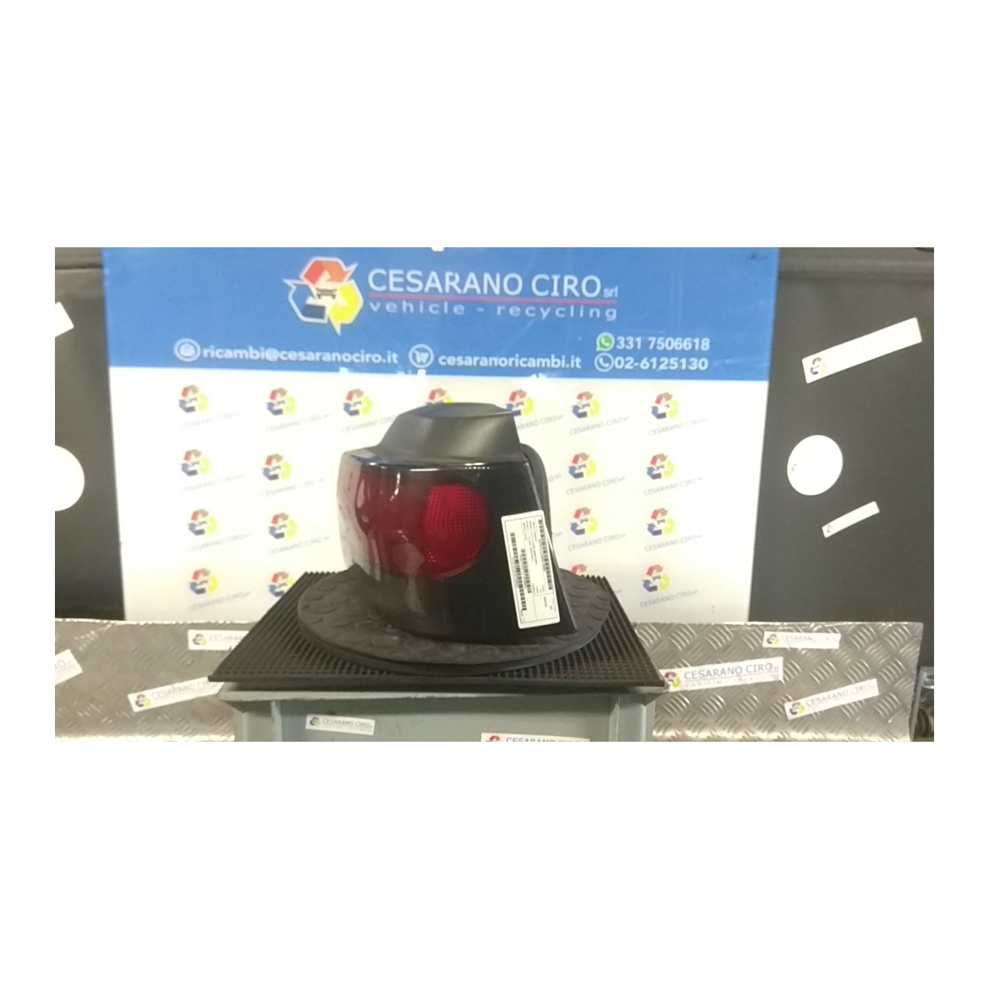 FANALE POST. DX. 003 RENAULT CLIO 1A SERIE (04/96-03/98) D7FA7 7701039013
