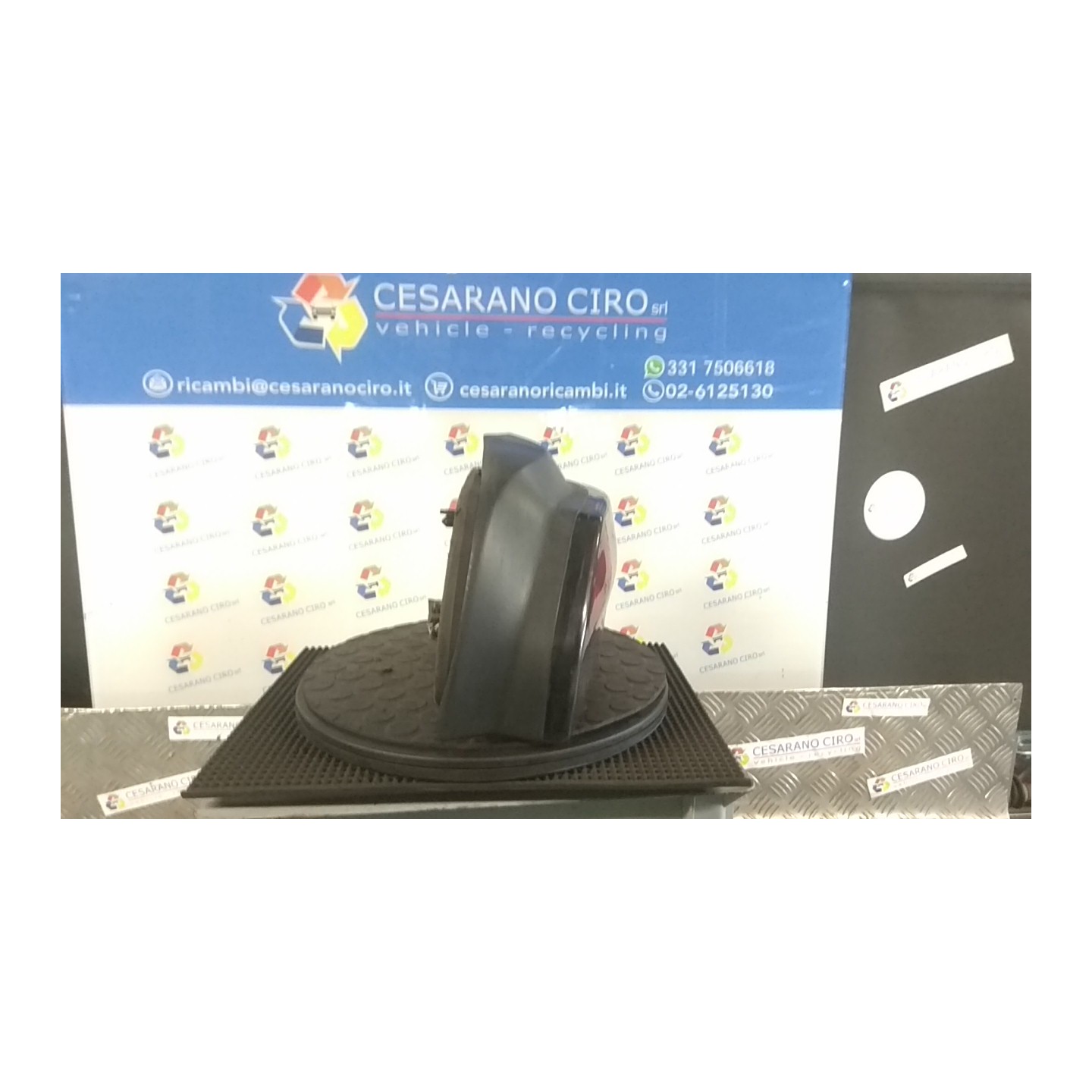 FANALE POST. DX. 003 RENAULT CLIO 1A SERIE (04/96-03/98) D7FA7 7701039013