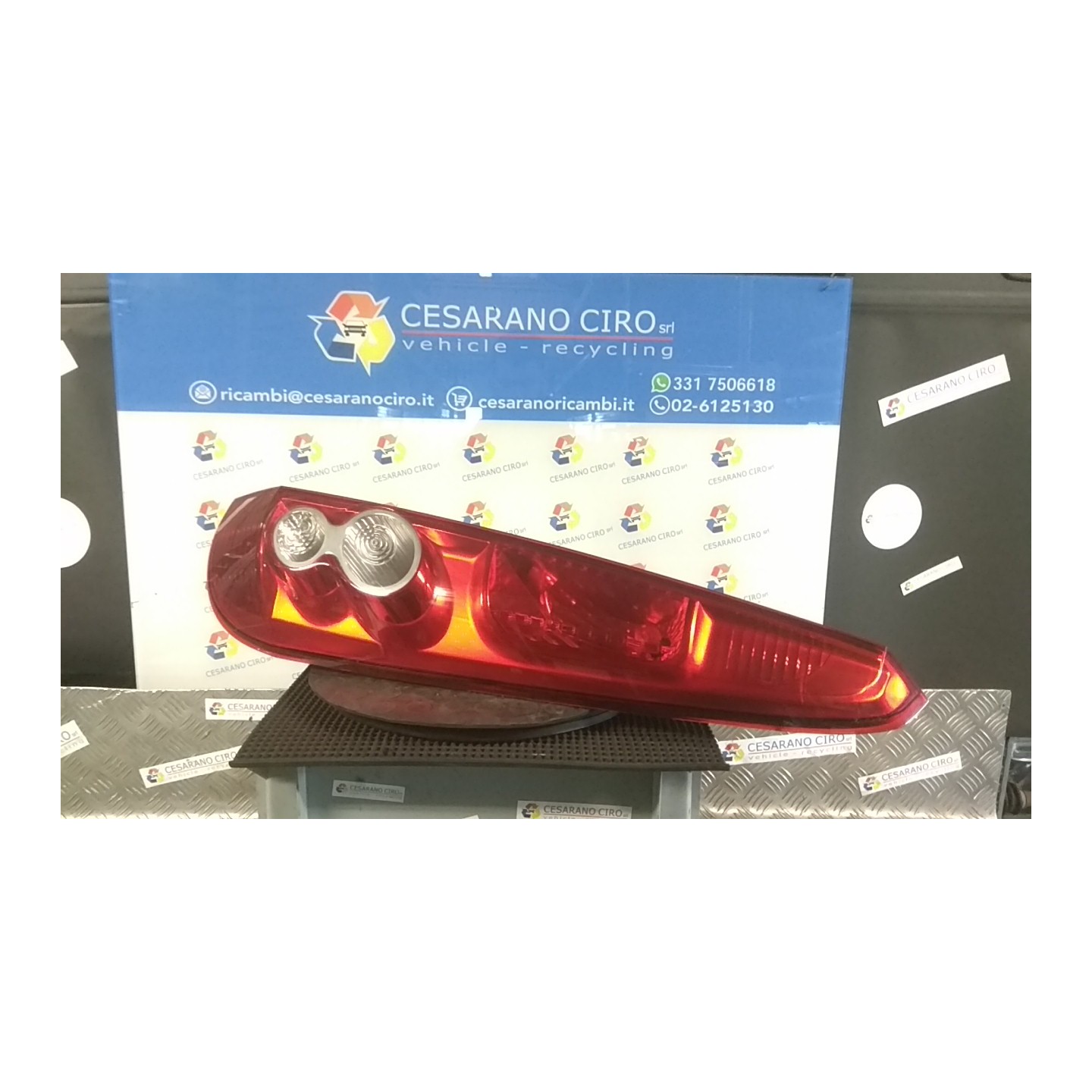 FANALE POST. DX. 088 FORD FIESTA (CBK) (12/05-12/08) FXJA 1437625