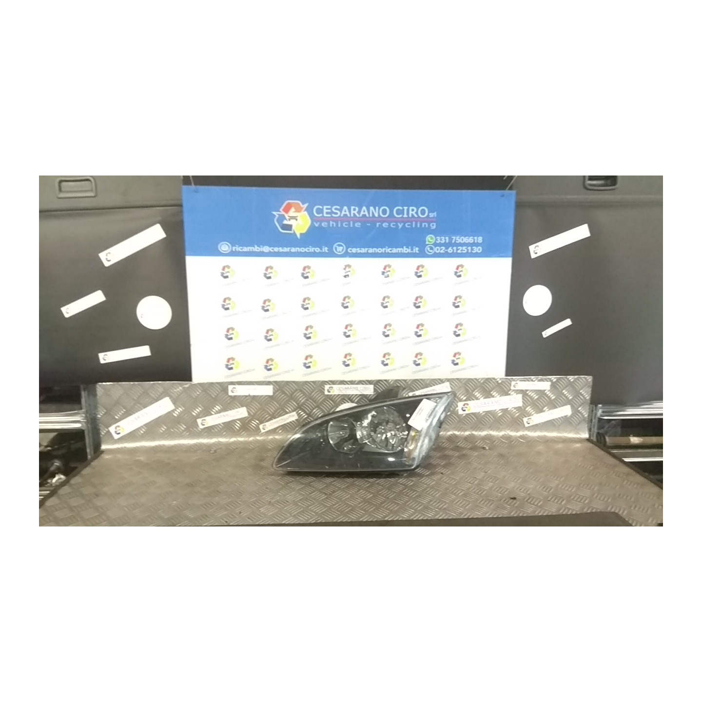 PROIETTORE C/ CORNICE FINITURA NERA SX. 003 FORD FOCUS (CAP) (11/04-06/08) HHDA 1480996