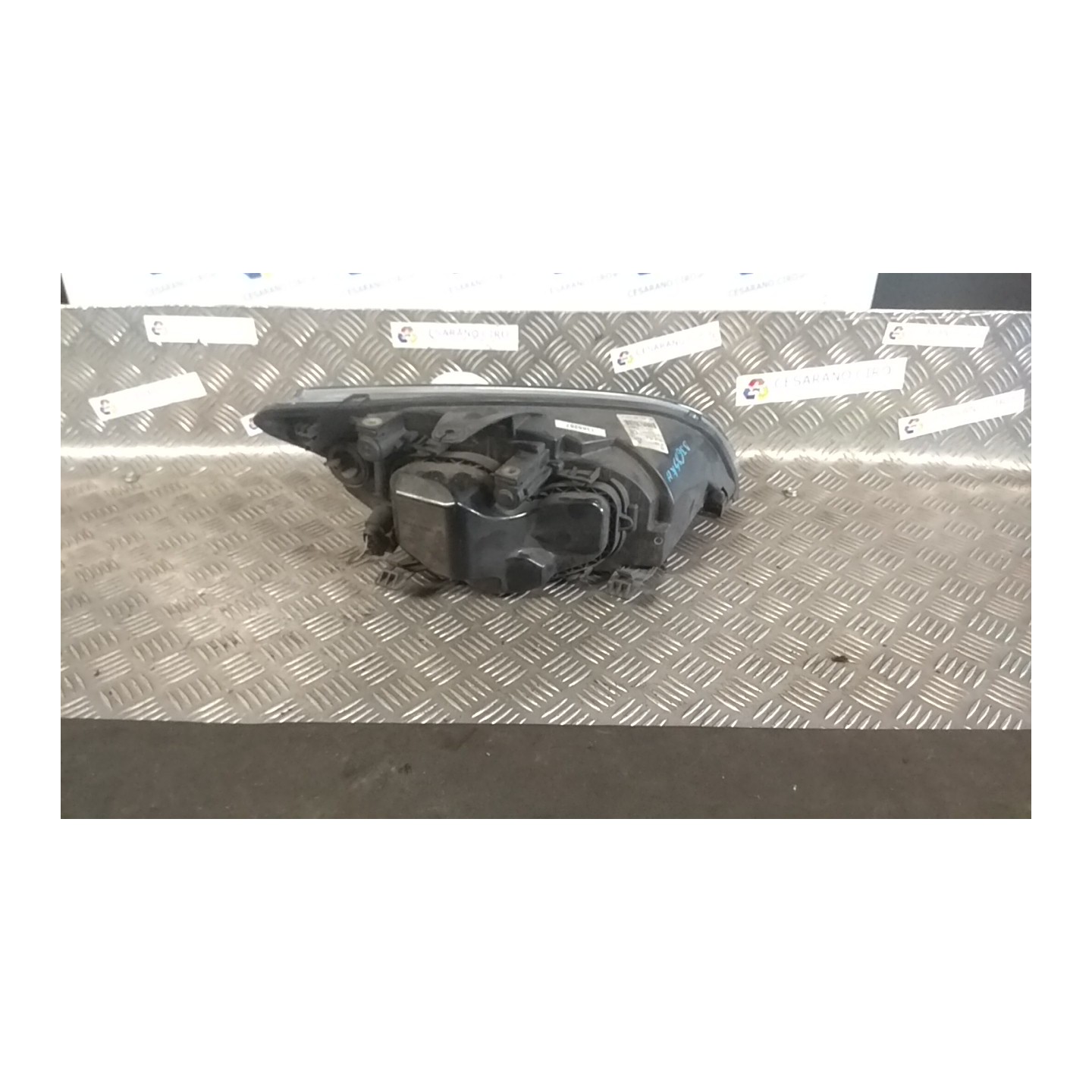 PROIETTORE C/ CORNICE FINITURA NERA SX. 003 FORD FOCUS (CAP) (11/04-06/08) HHDA 1480996
