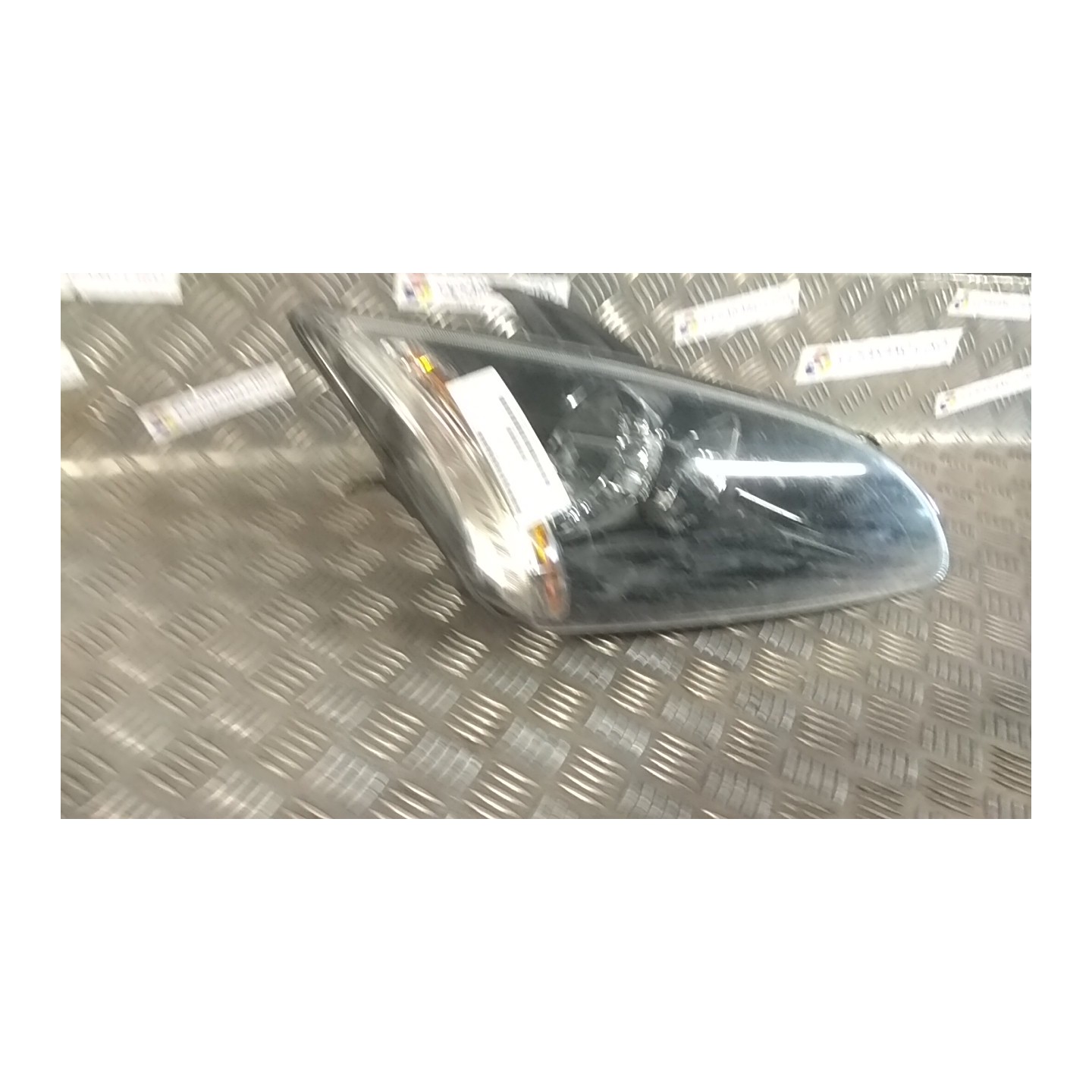 PROIETTORE C/ CORNICE FINITURA NERA DX. 006 FORD FOCUS (CAP) (11/04-06/08) HHDA 1480985