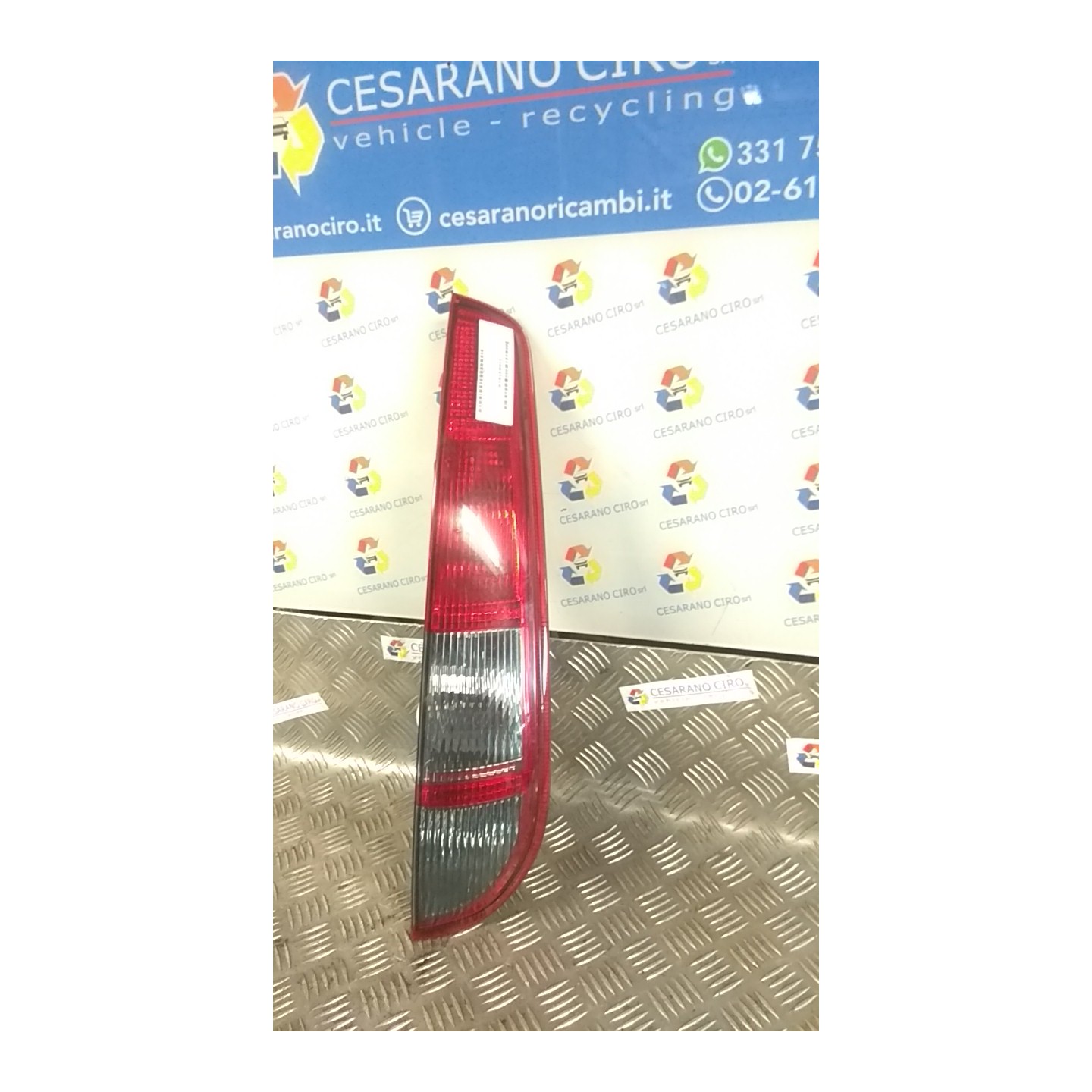 FANALE POST. DX. 019 FORD FOCUS (CAP) (11/04-06/08) G8DB 1420466