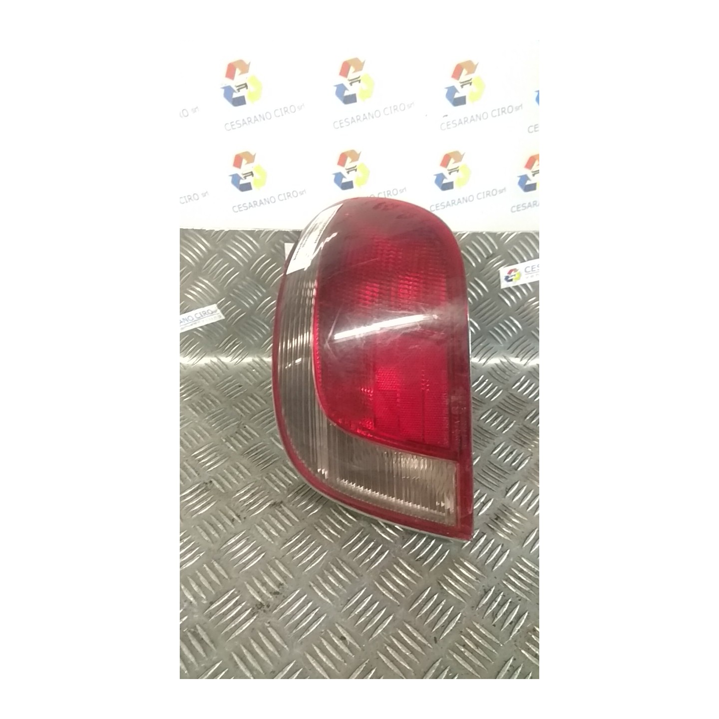 FANALE POST. 08/99-12/02 DX. 027 TOYOTA YARIS (03/99-11/05)     (JPP) 1SZFE 8155052130