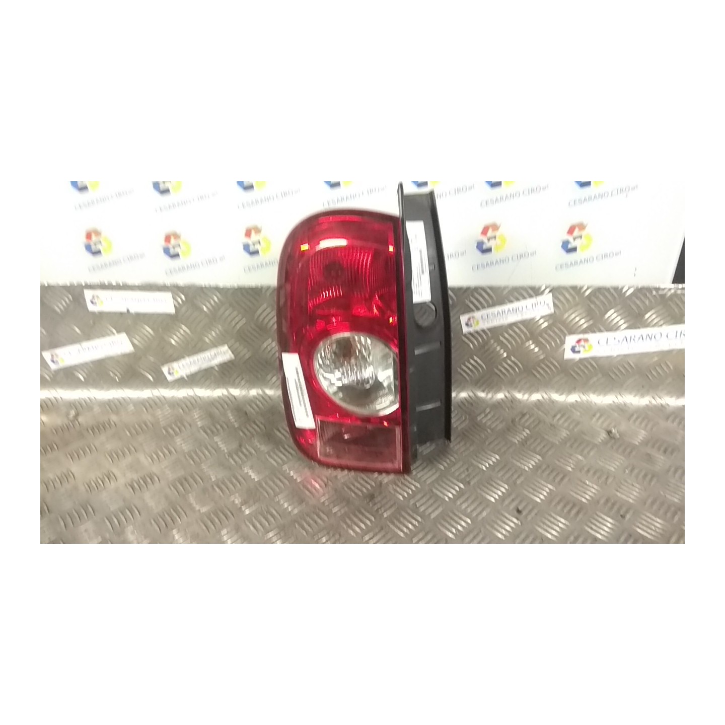 FANALE POST. SX. 147 DACIA DUSTER (03/10-12/13) K9KE8 265550035R