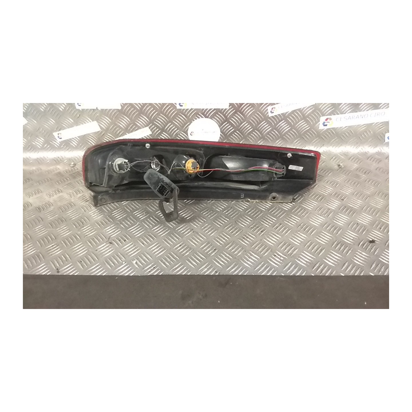 FANALE POST. DX. 148 FORD FIESTA (CBK) (12/05-12/08) FUJA 1432269