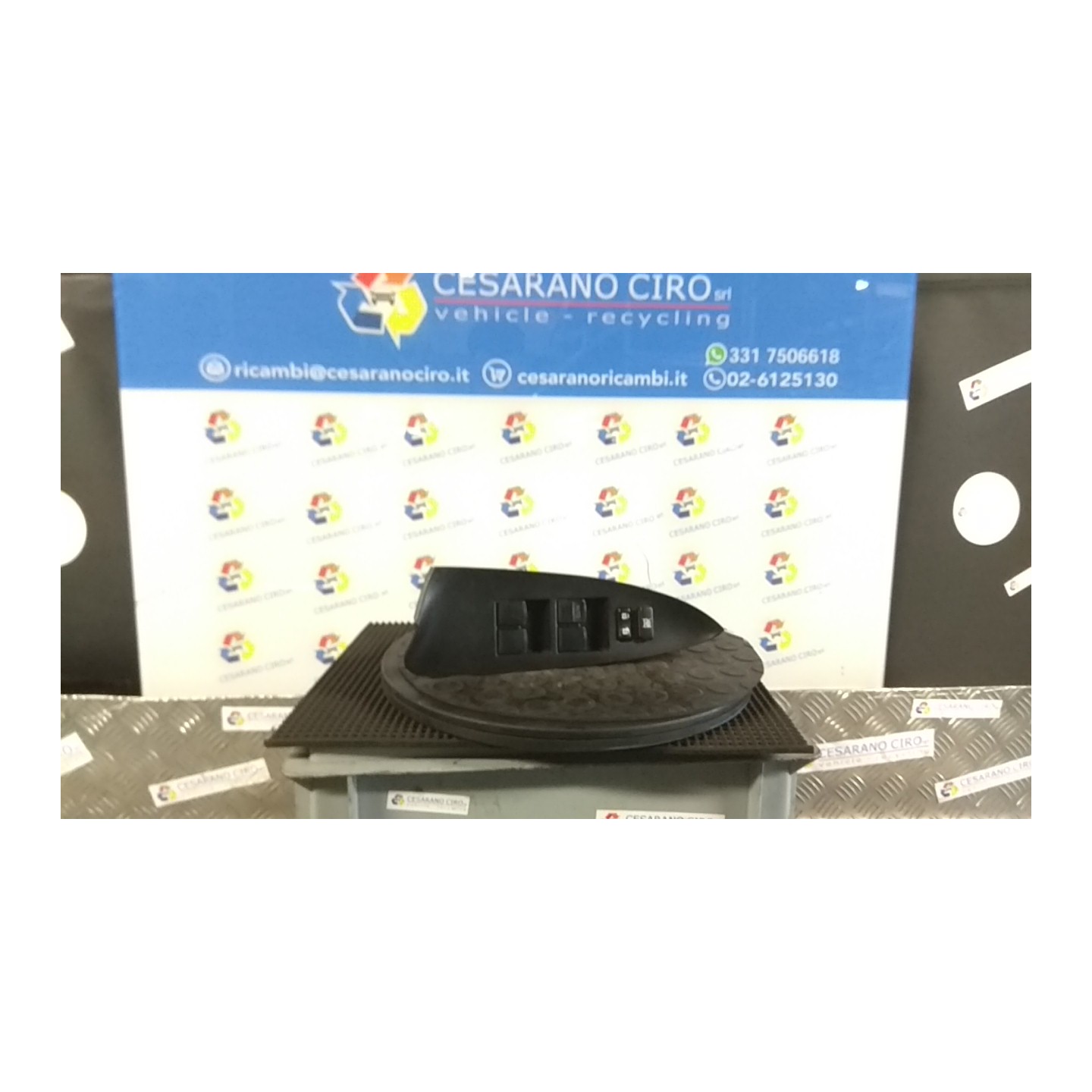 BLOCCO COMANDI ALZACRISTALLI 059 TOYOTA RAV 4 3A SERIE (02/10-) 2ADFTV 8482012520