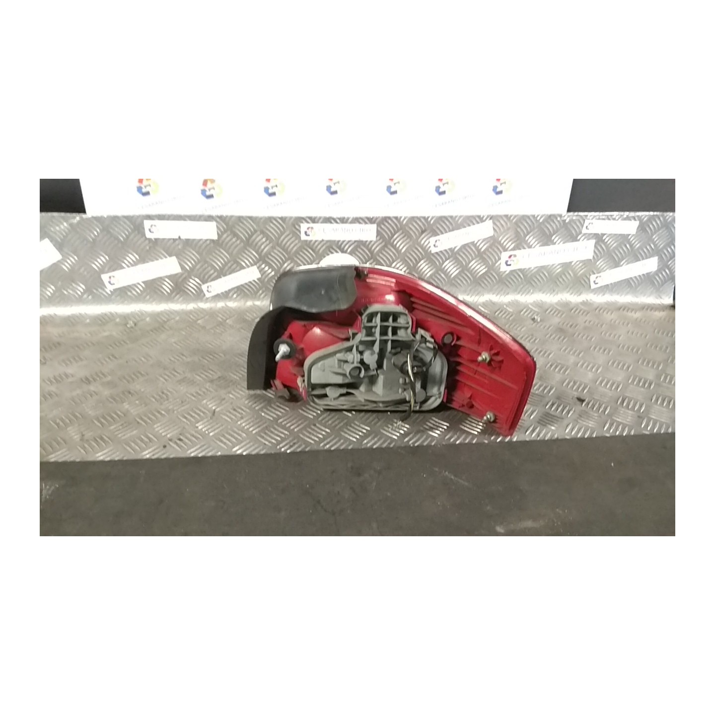 FANALE POST. C/RETRONEBBIA SX. 088 AUDI A3 (8P) (04/03-06/10) BSE 8P0945095