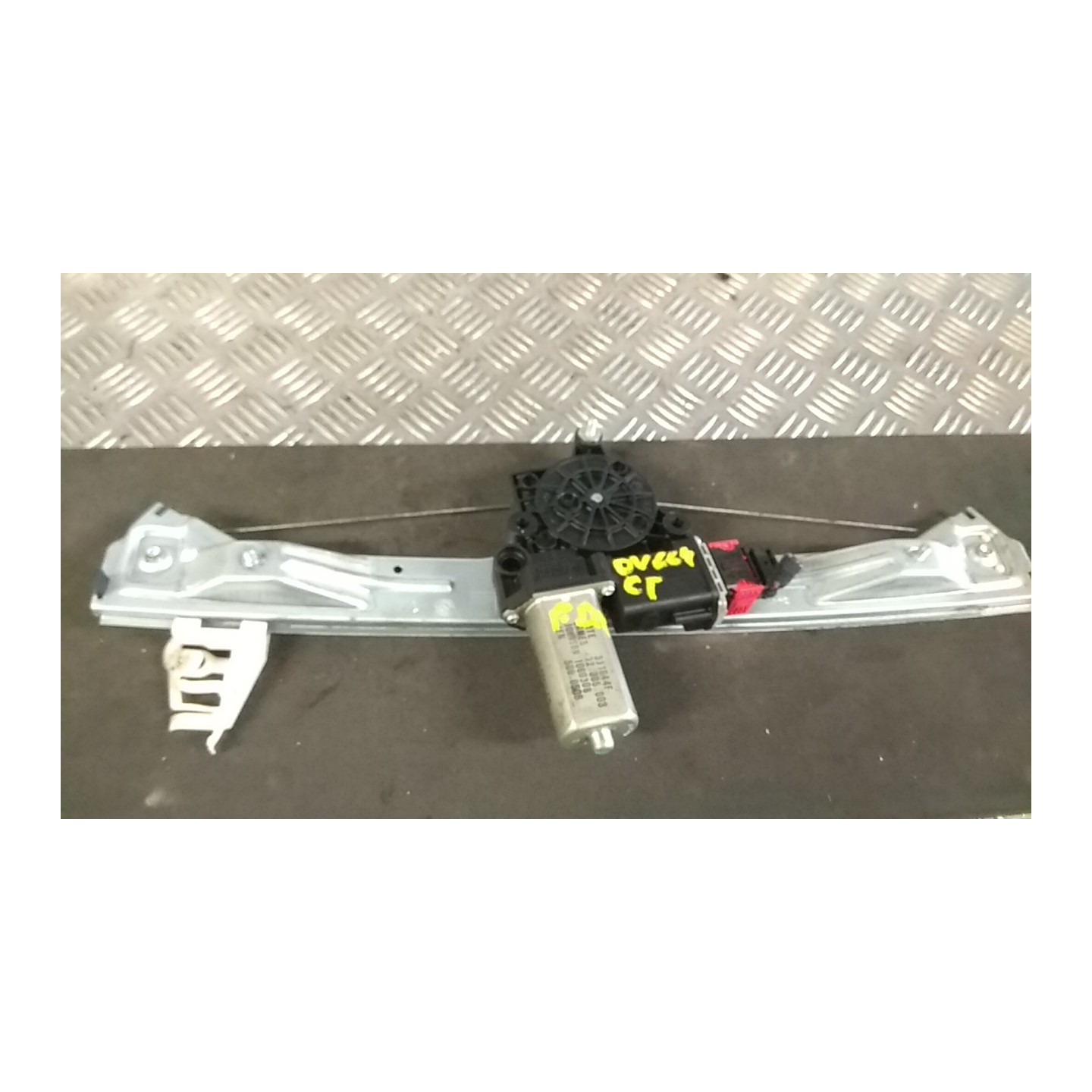 ALZACRISTALLO ELETTR. PORTA POST. CON MOTORINO DX. 011 LANCIA DELTA (TH) (06/08-03/11) 198A2000 51909797