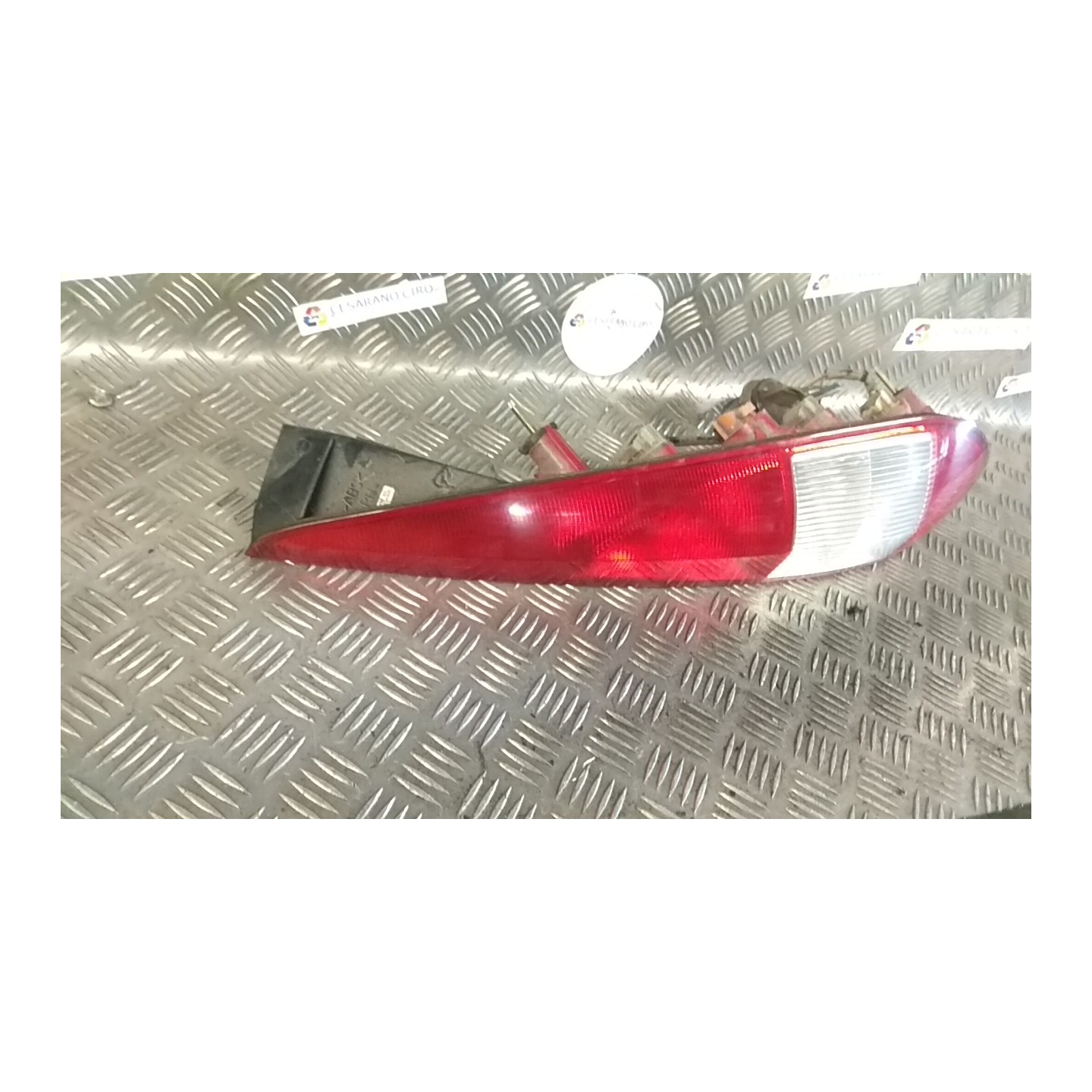 FANALE POST. DX. 022 FORD MONDEO (GE) (01/01-09/03) CJBA 1130104
