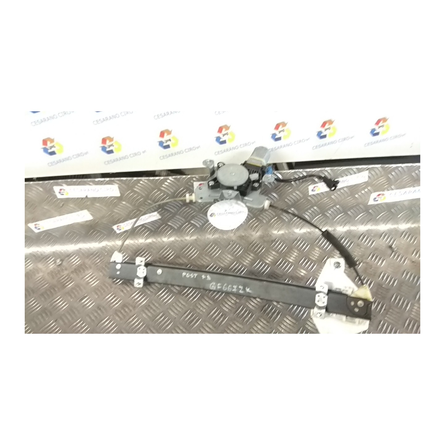 ALZACRISTALLO ELETTR. PORTA POST. DX. 032 CHEVROLET (DAEWOO) CAPTIVA (C140) (04/11-) Z22D1 96624335