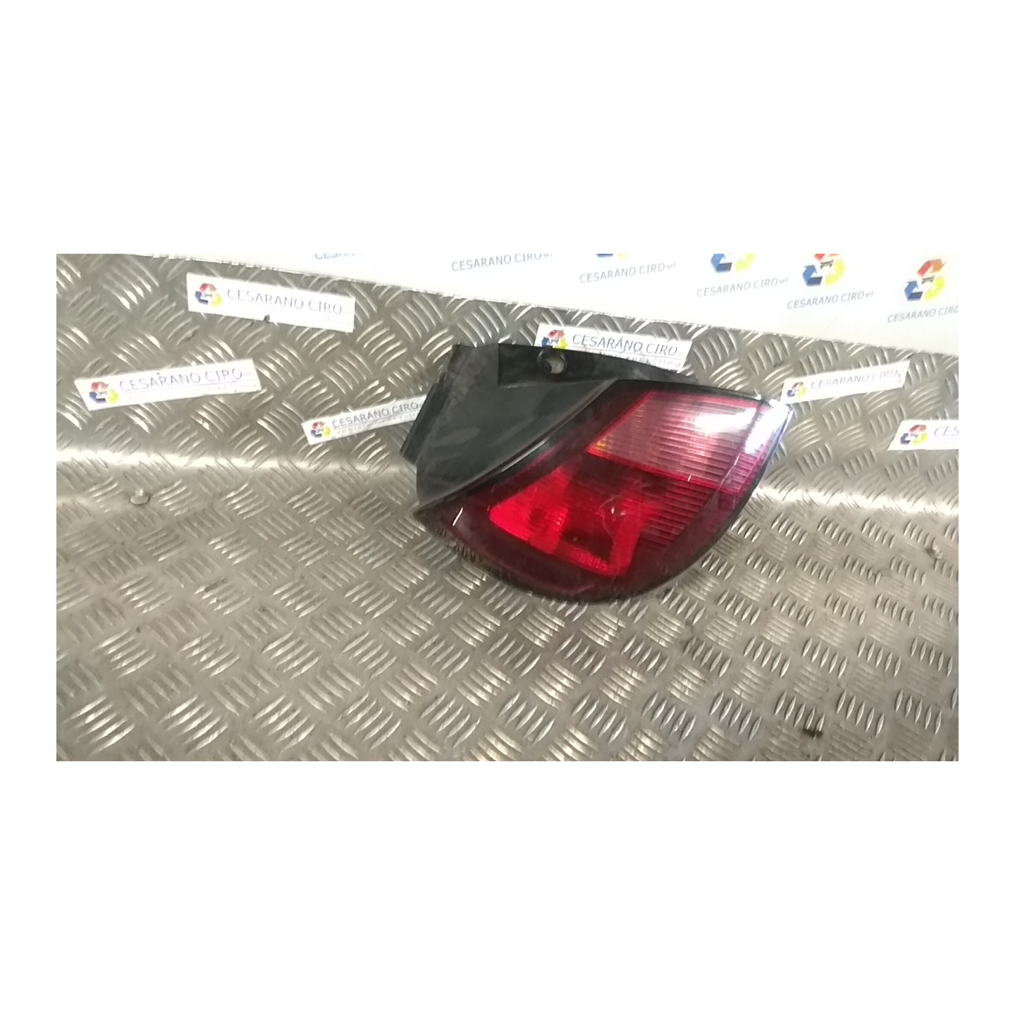 FANALE POST. PARTE EST. SX. 077 MITSUBISHI COLT 7A SERIE (06/04-12/09) 134910 MN186267