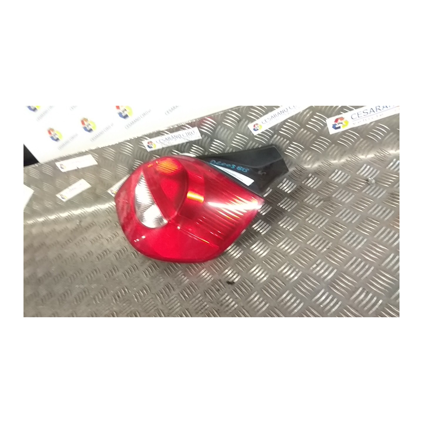 FANALE POST. DX. 087 RENAULT CLIO 3A SERIE (07/05-05/09) K9KM7 8200459960