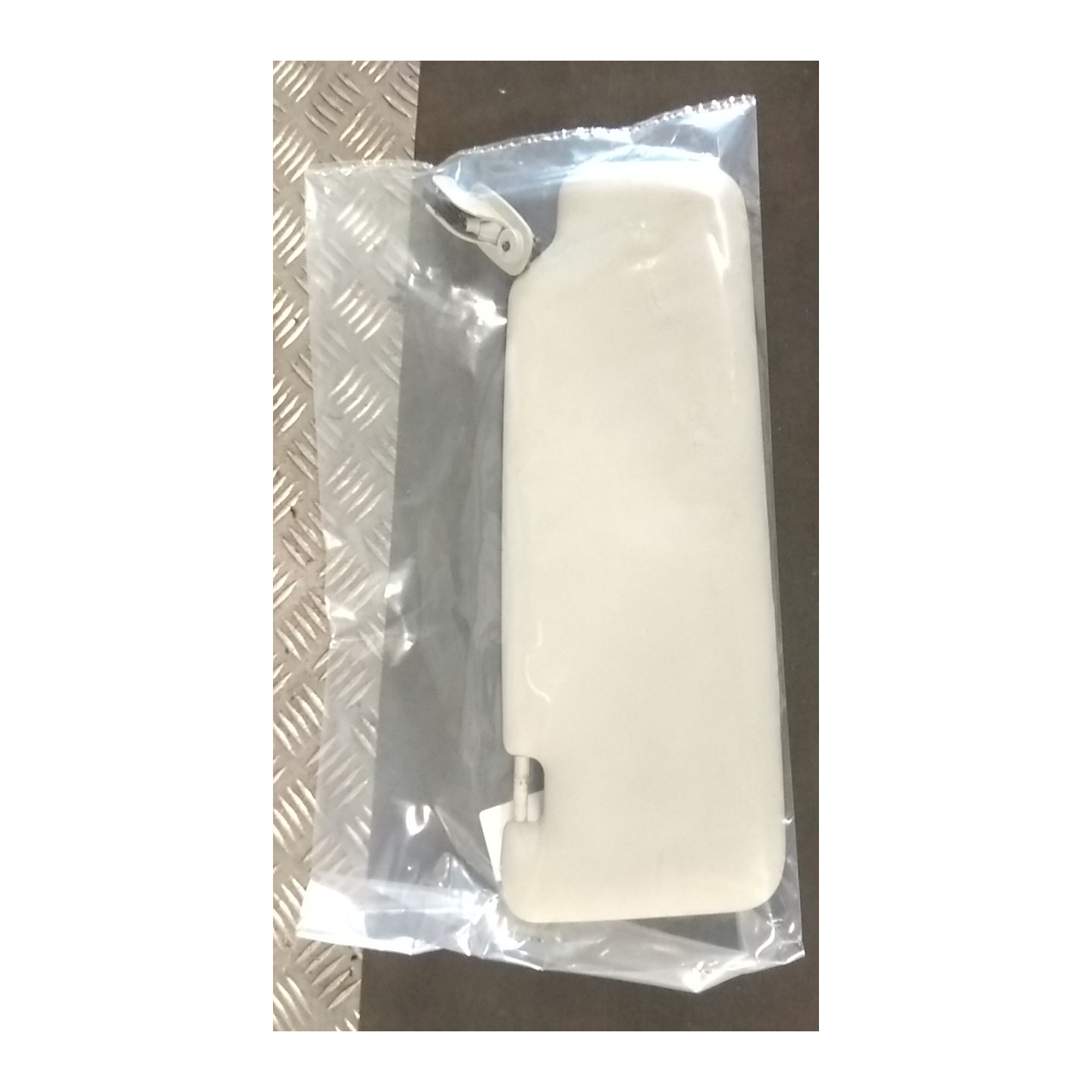 ALETTA PARASOLE PARABREZZA ARGENTO SX. 116 AUDI A4 (8E) (10/04-02/08) BPW 8E0857551P9V4