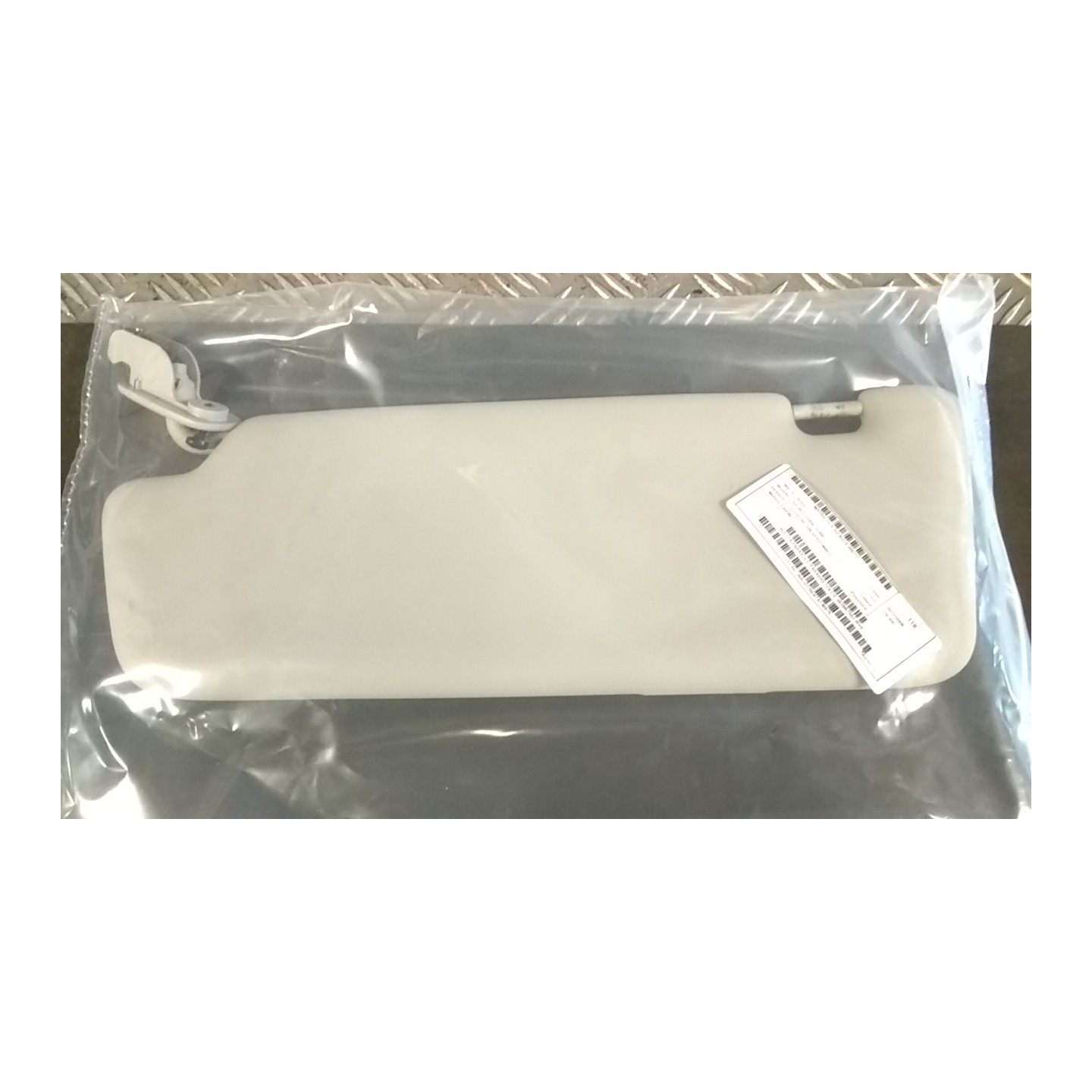 ALETTA PARASOLE PARABREZZA DX. 117 AUDI A4 (8E) (10/04-02/08) BPW 8E0857552J9V4