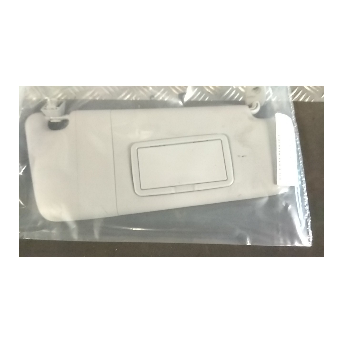 ALETTA PARASOLE PARABREZZA DX. 141 OPEL CORSA (S07) (07/06-02/11) Z12XEP 13163838