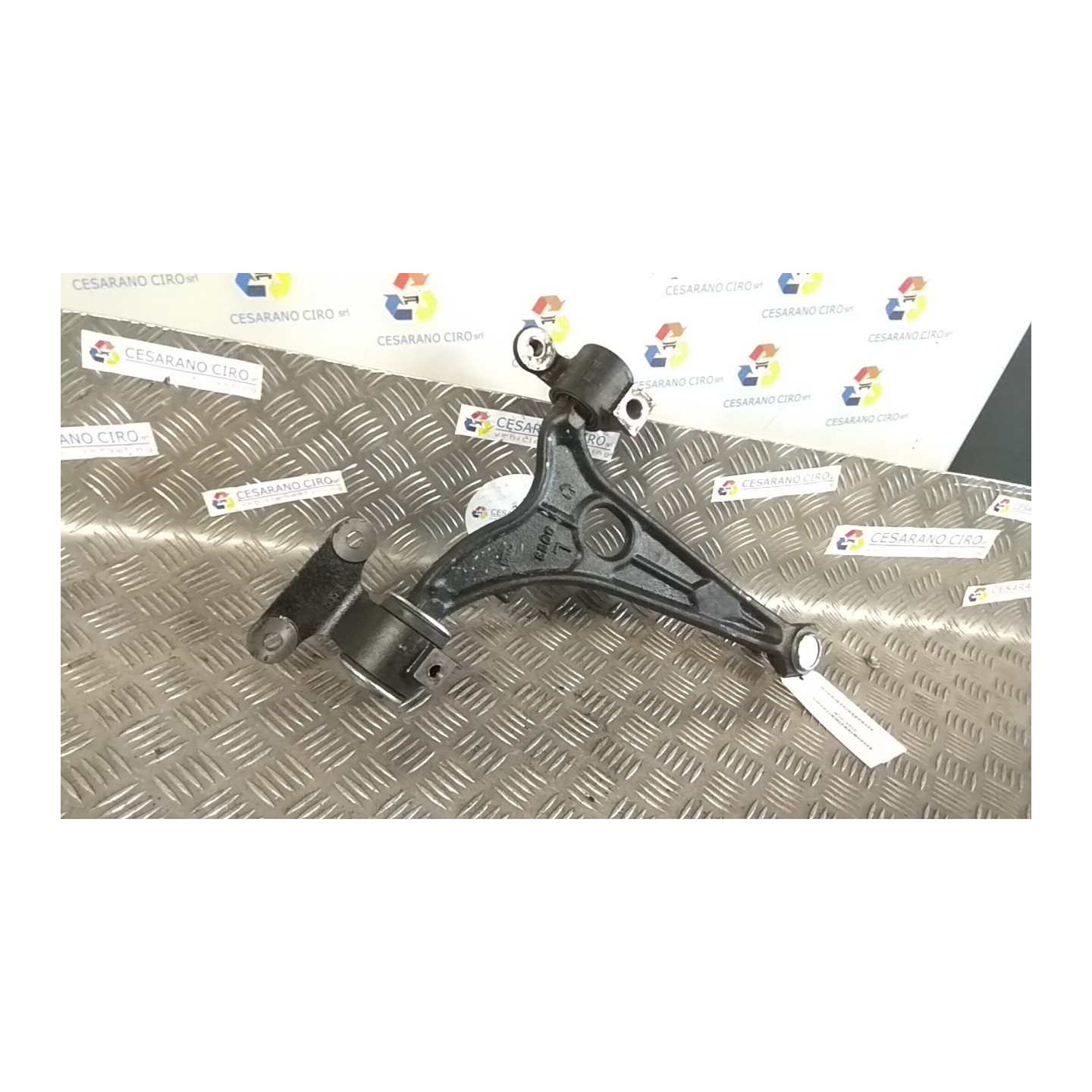 BRACCIO OSCILLANTE SOSP. ANT. SX. 050 PEUGEOT 807 (09/02-10/13) 4HT 3520V8