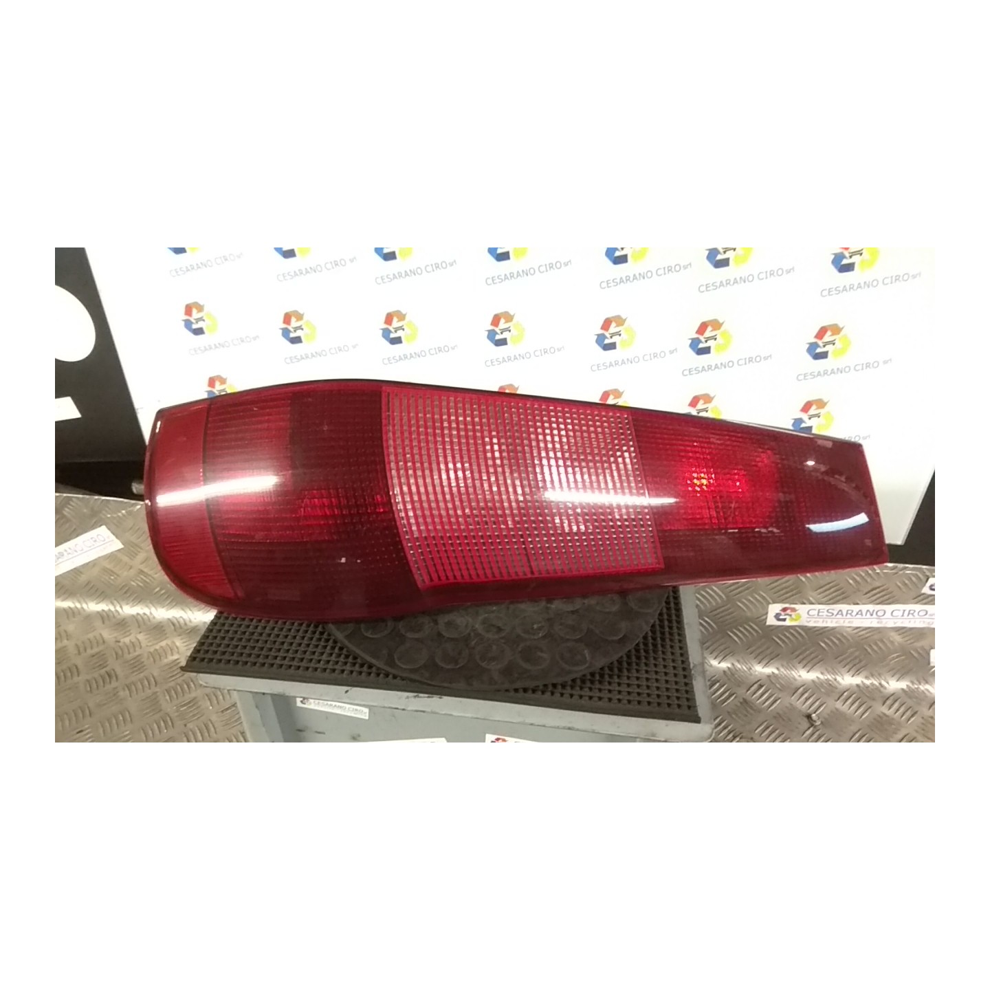 FANALE POST. DX. 062 FIAT PUNTO 1A SERIE (11/93-10/99) 176B2000 7730722
