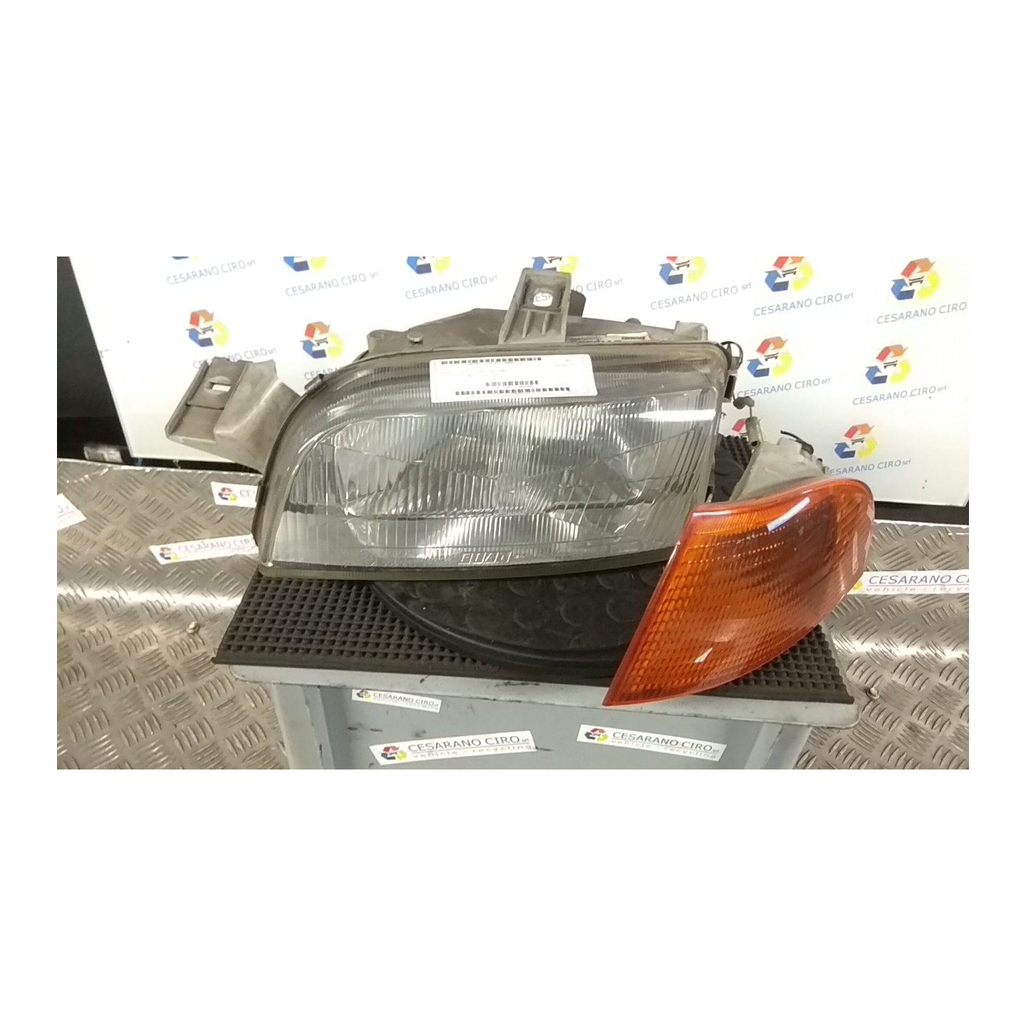 PROIETTORE SX. 063 FIAT PUNTO 1A SERIE (11/93-10/99) 176B2000 46402650