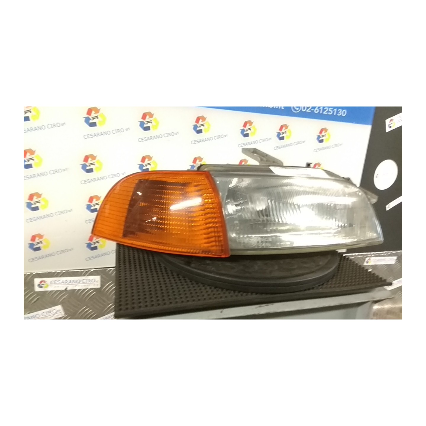 PROIETTORE DX. 064 FIAT PUNTO 1A SERIE (11/93-10/99) 176B2000 46402649